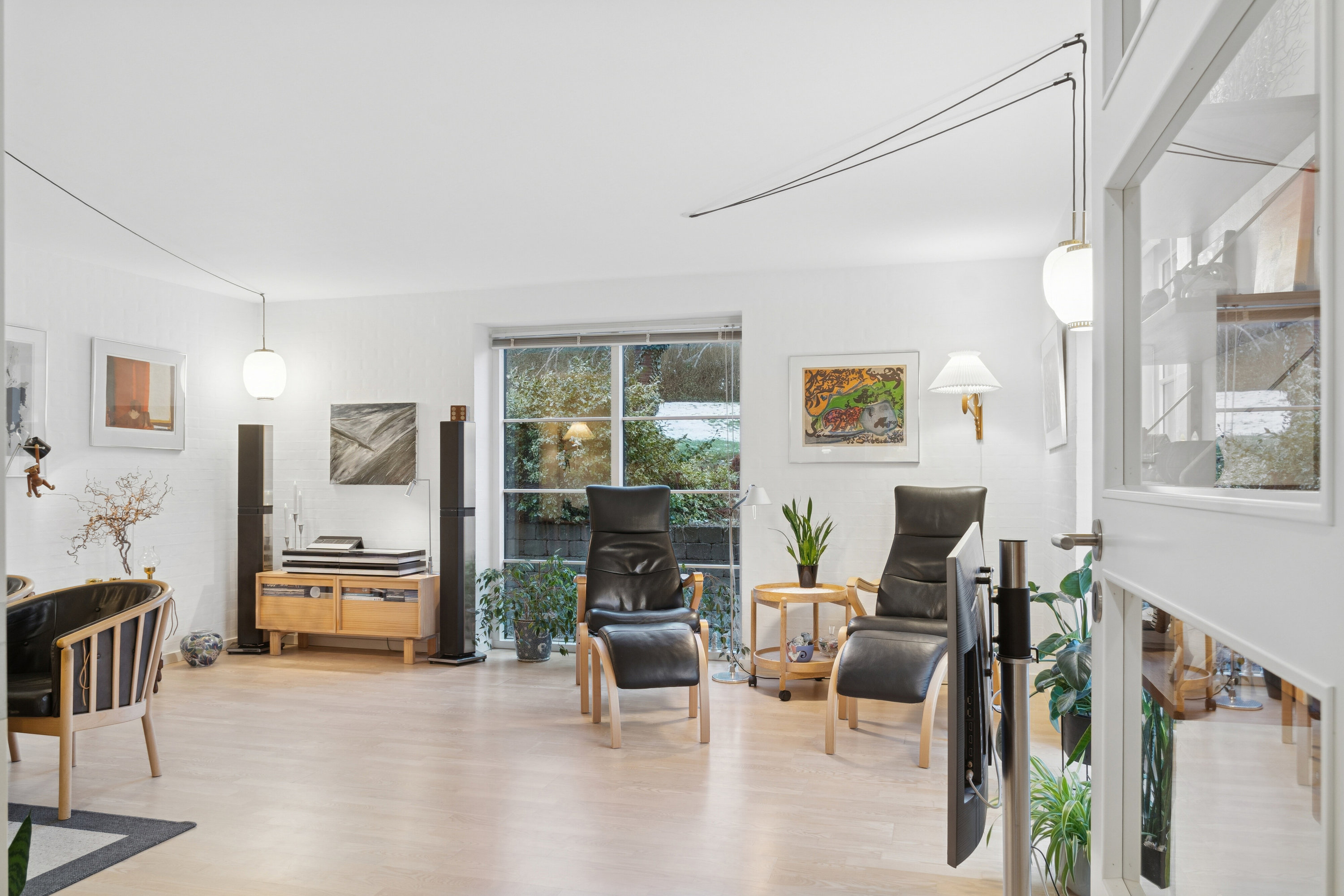 Fremhævet stue billede i fuldskærmstilstand. Billede af Poul Sloths Vej 20, 8270 Højbjerg