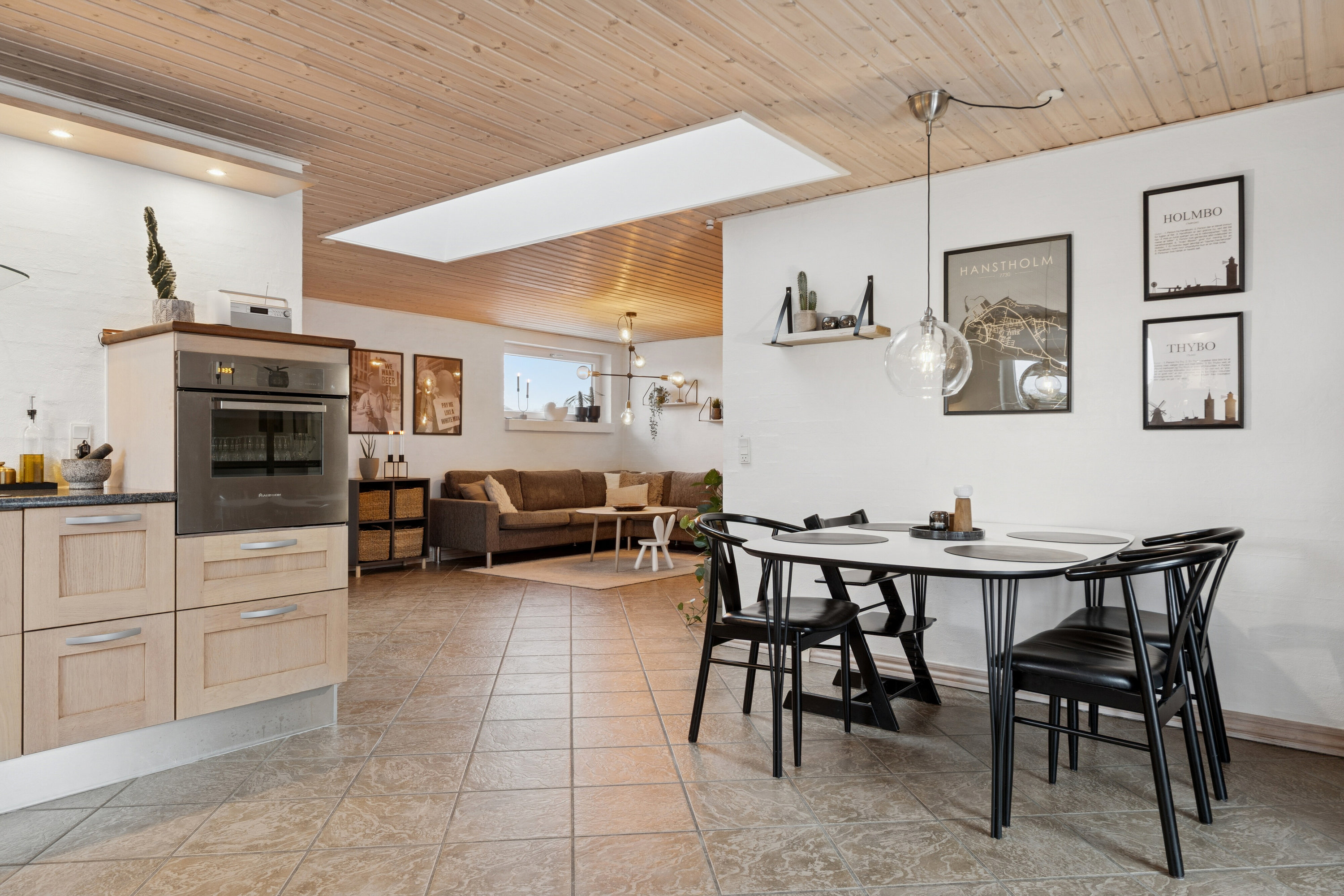 Fremhævet spiseplads billede i fuldskærmstilstand. Billede af Floravænget 38, 7730 Hanstholm