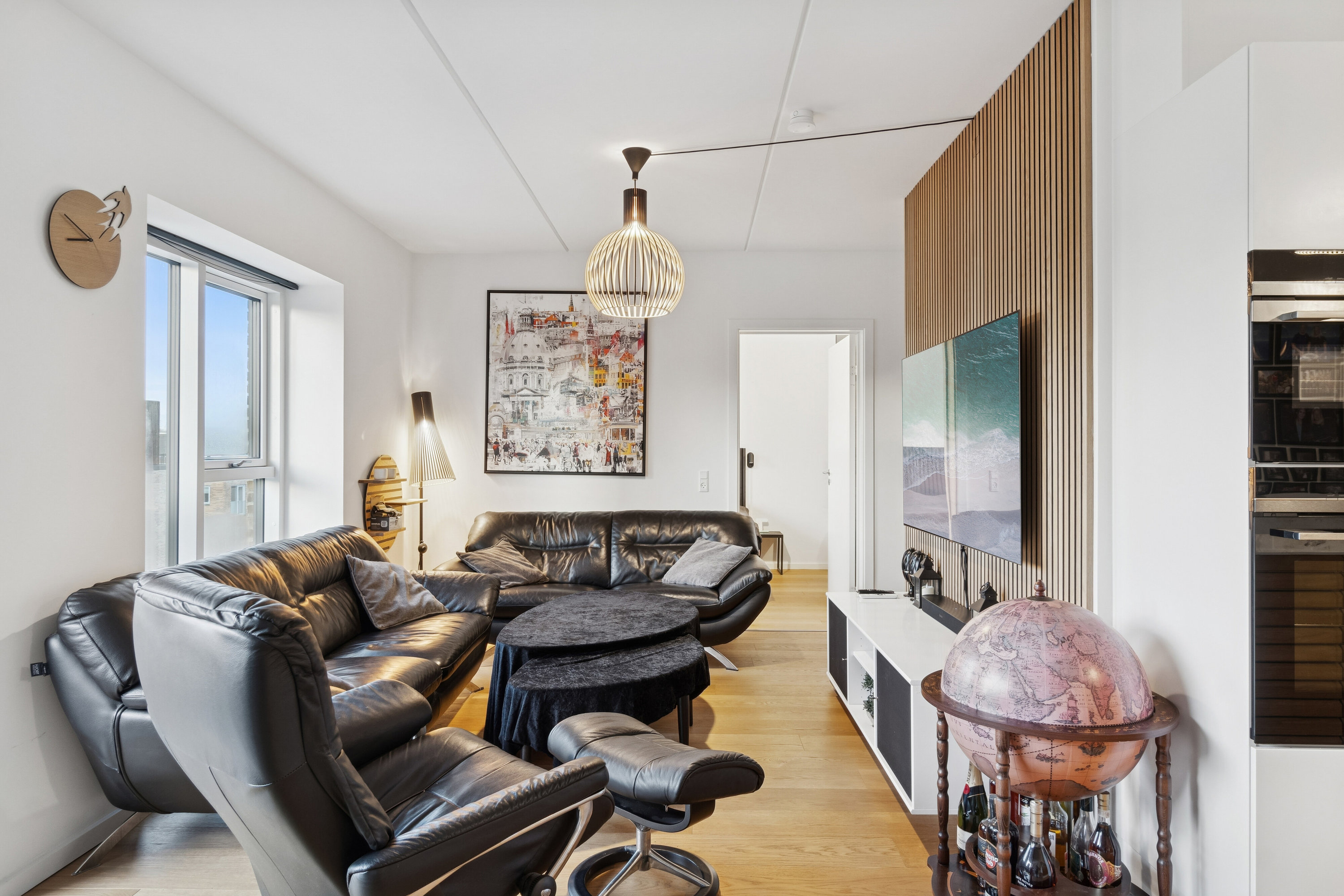 Fremhævet stue billede i fuldskærmstilstand. Billede af Plantagevej 45, 2. tv., 2610 Rødovre