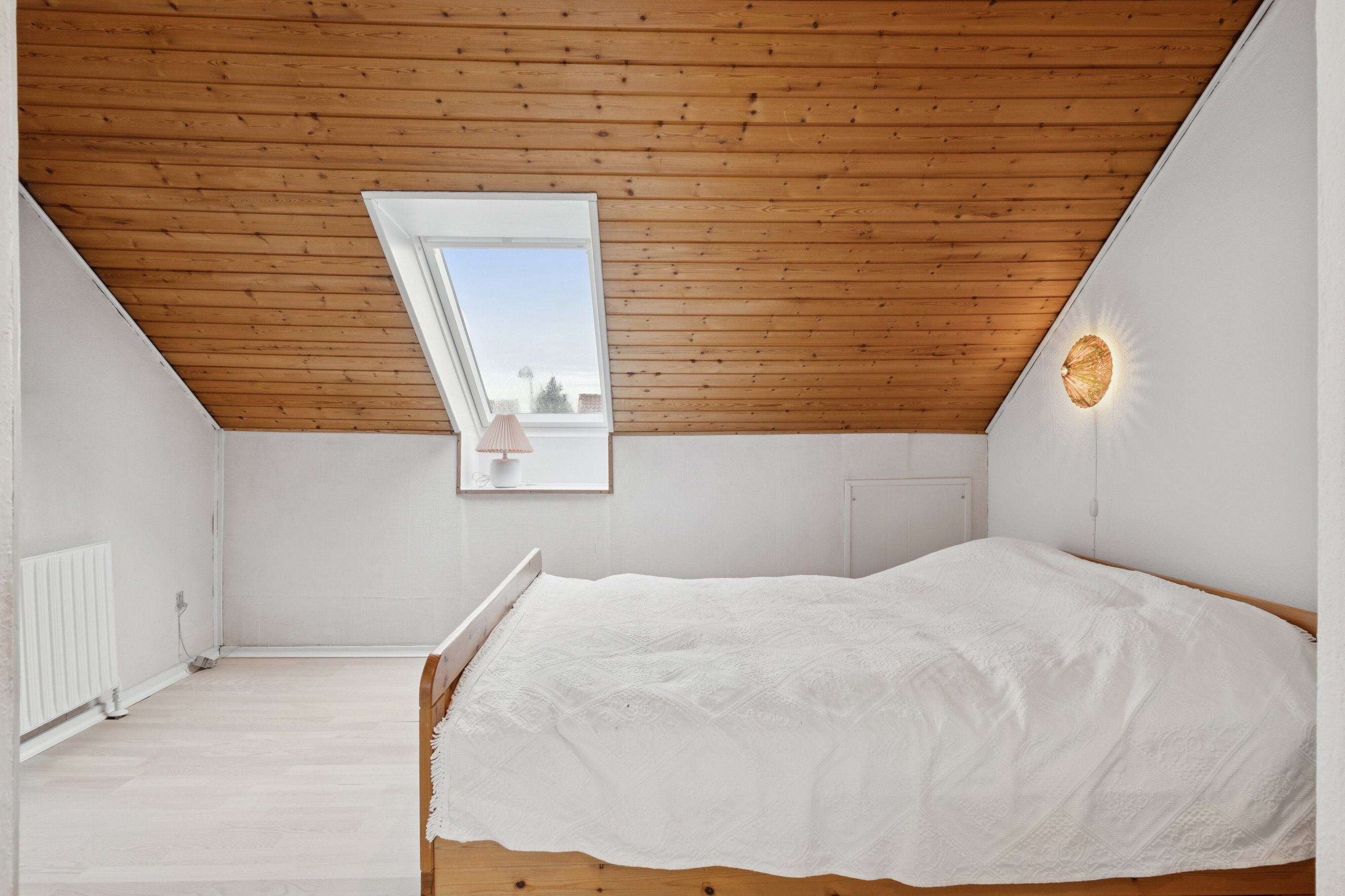 Fremhævet soveværelse billede i fuldskærmstilstand. Billede af Rishøjvej 5, 2650 Hvidovre