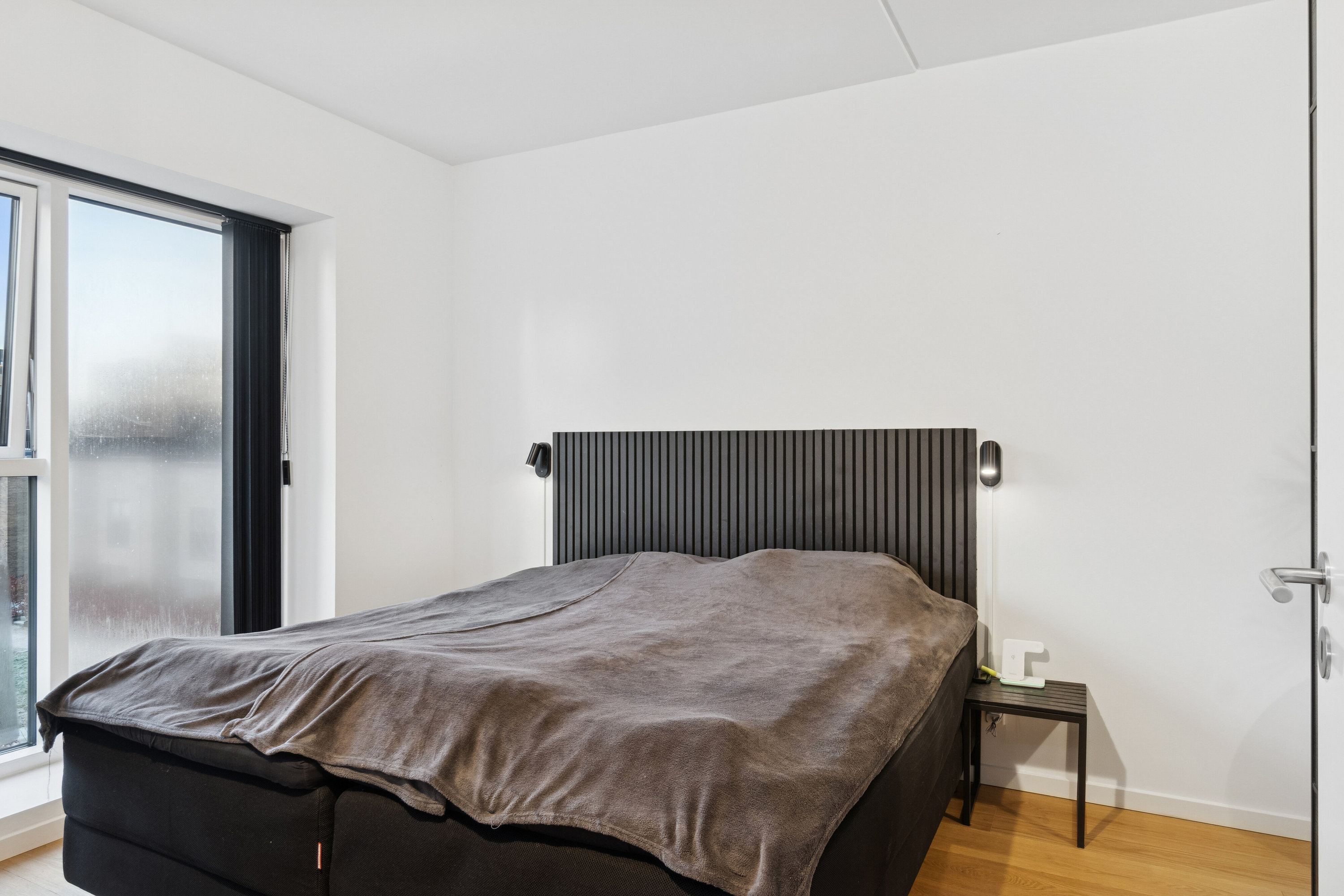 Fremhævet soveværelse billede i fuldskærmstilstand. Billede af Plantagevej 45, 2. tv., 2610 Rødovre