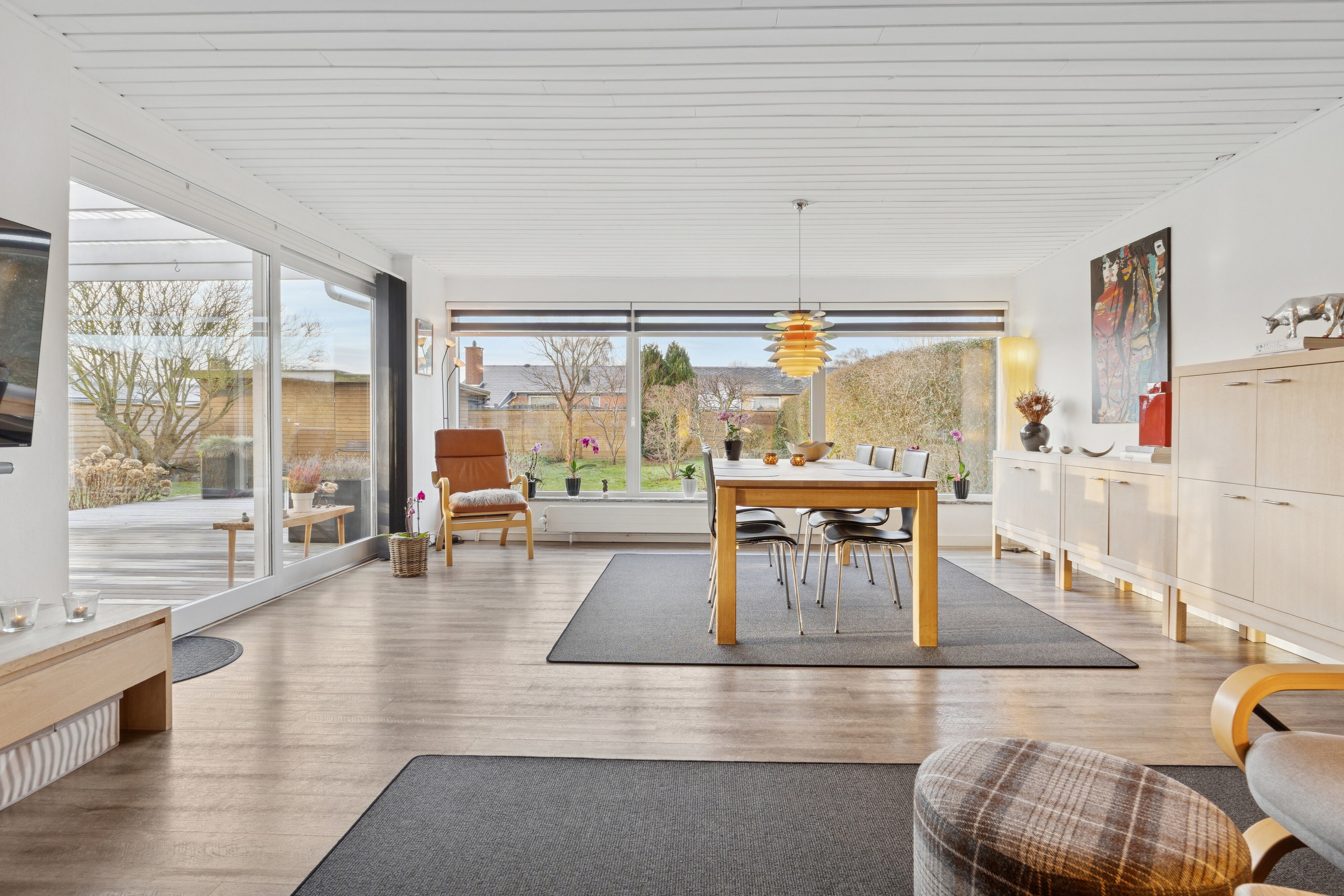 Fremhævet stue billede i fuldskærmstilstand. Billede af Brombærvænget 5, 2650 Hvidovre