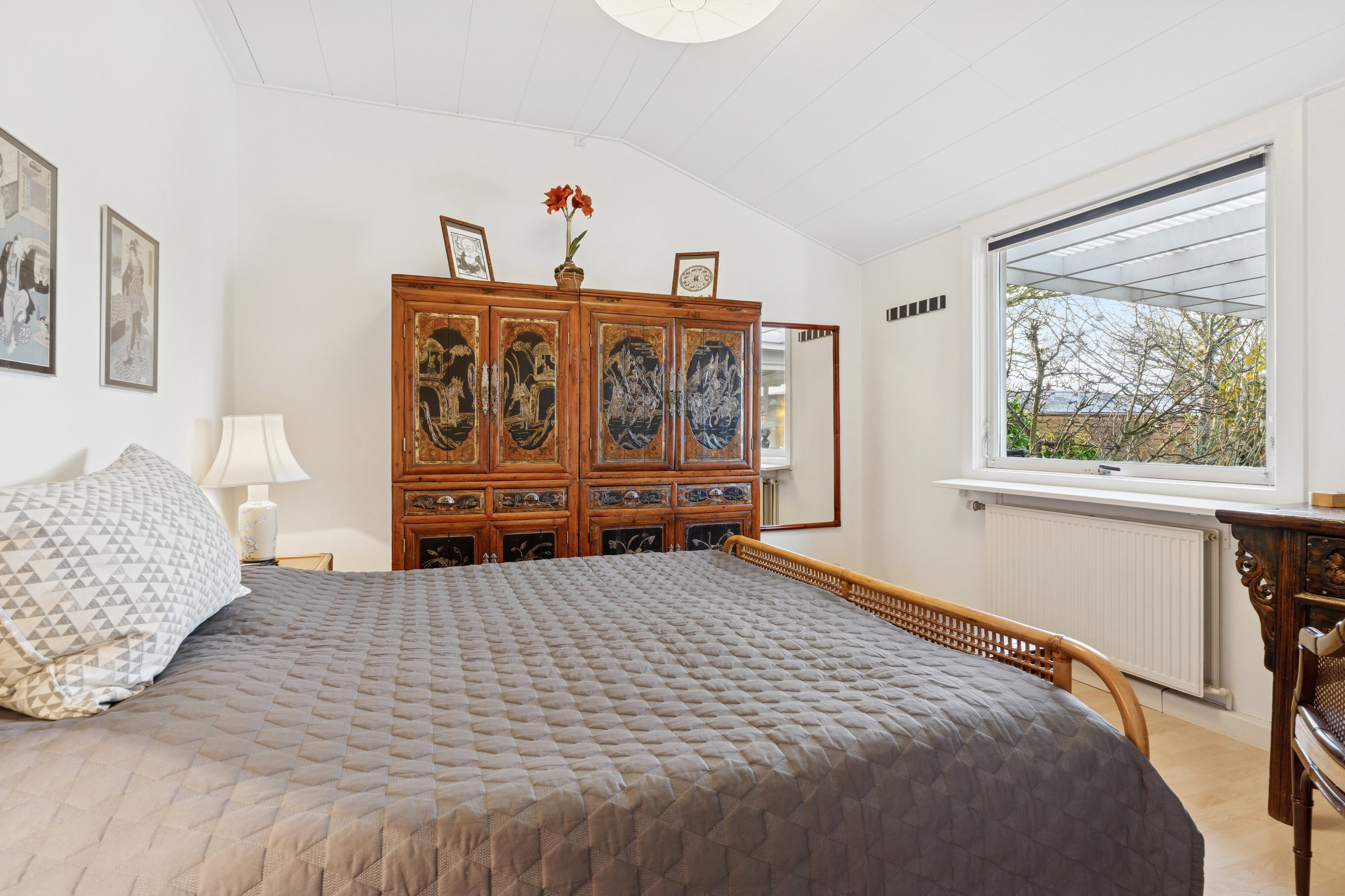 Fremhævet soveværelse billede i fuldskærmstilstand. Billede af Brombærvænget 5, 2650 Hvidovre