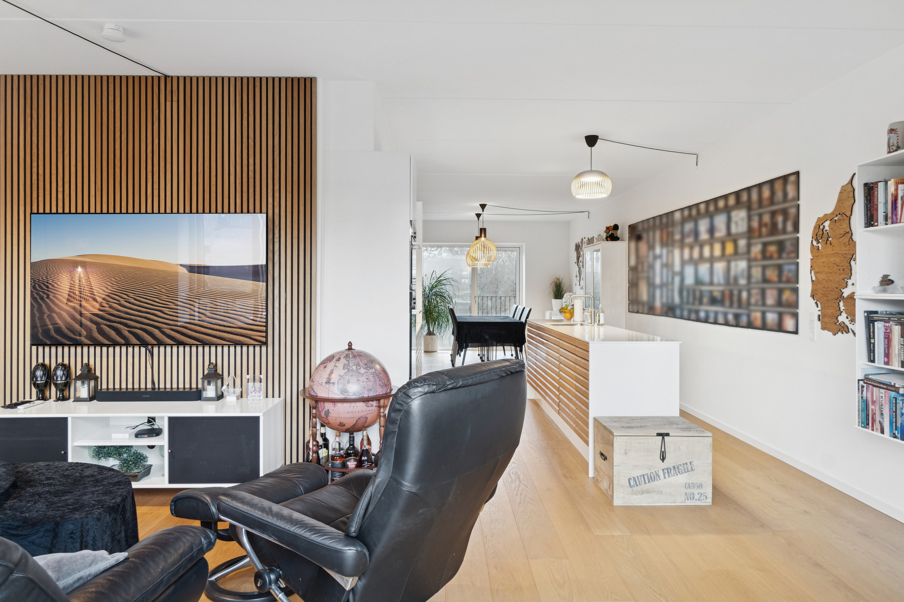 Fremhævet stue billede i fuldskærmstilstand. Billede af Plantagevej 45, 2. tv., 2610 Rødovre