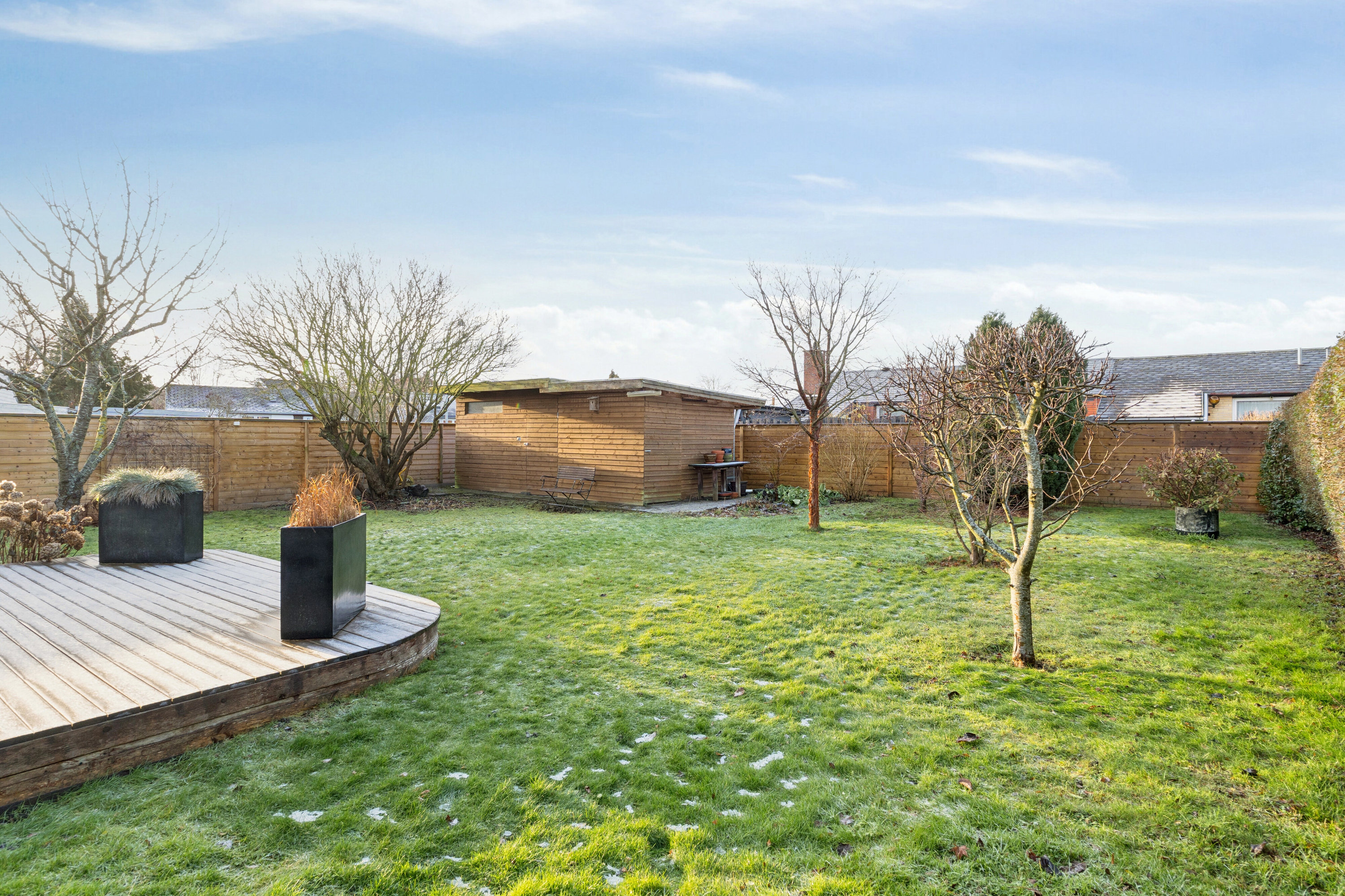 Fremhævet set fra haven billede i fuldskærmstilstand. Billede af Brombærvænget 5, 2650 Hvidovre