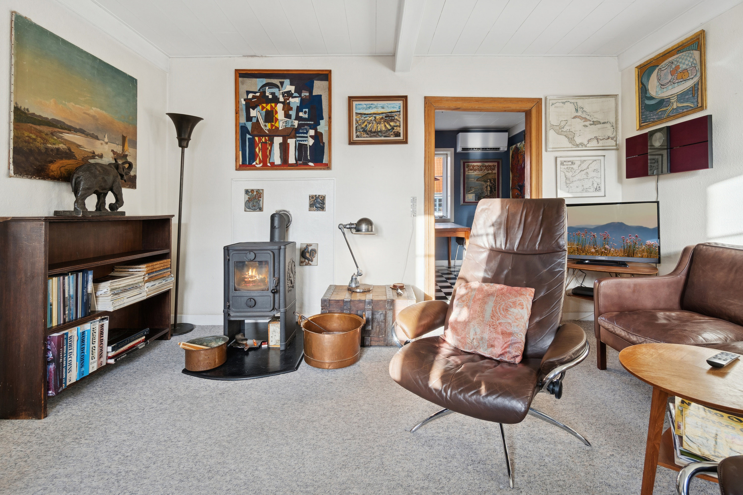 Fremhævet stue billede i fuldskærmstilstand. Billede af Gaden 37, Aarsdale, 3740 Svaneke