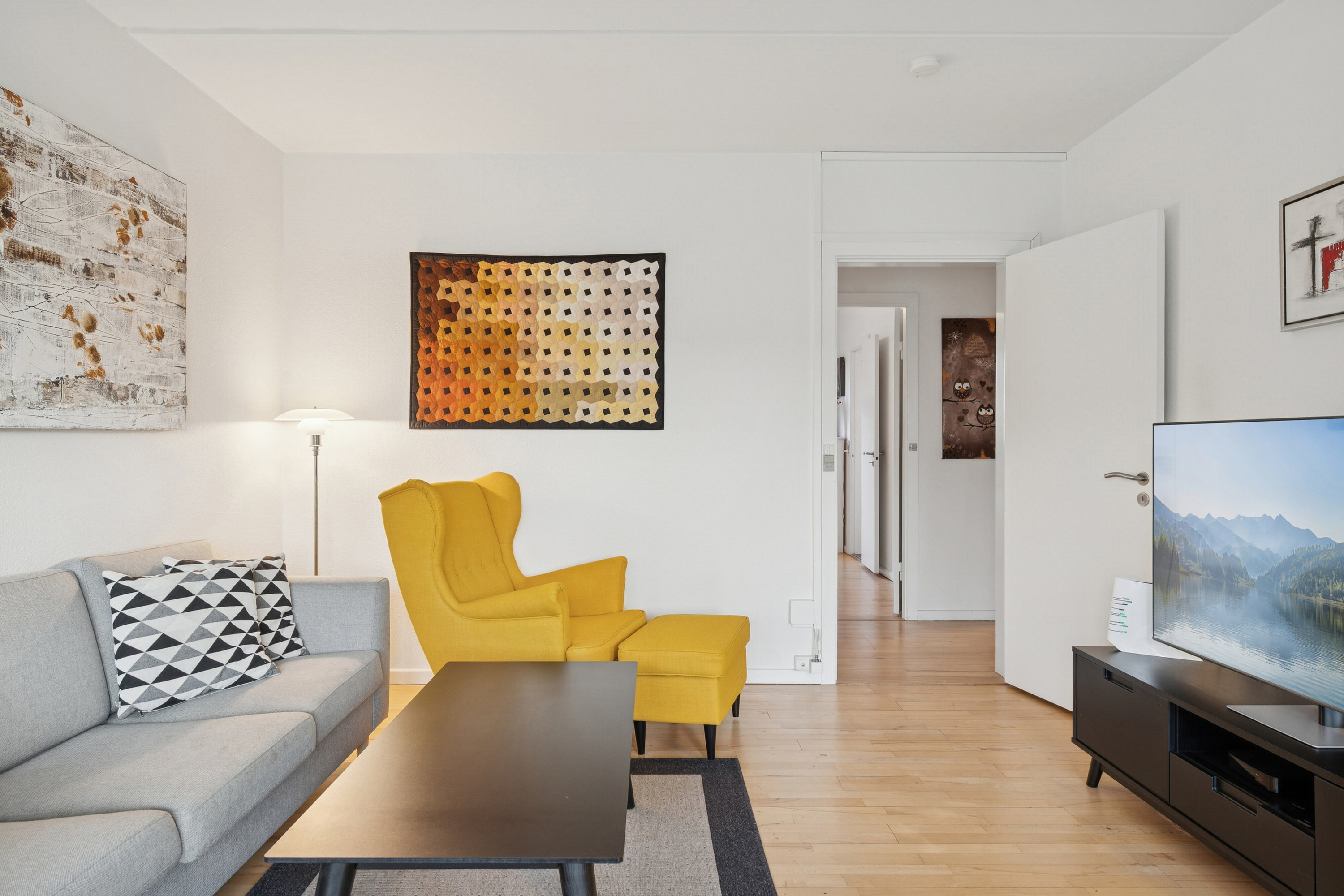 Miniaturebillede 1: stue. Billede af Rødovrevej 313, st.. th., 2610 Rødovre