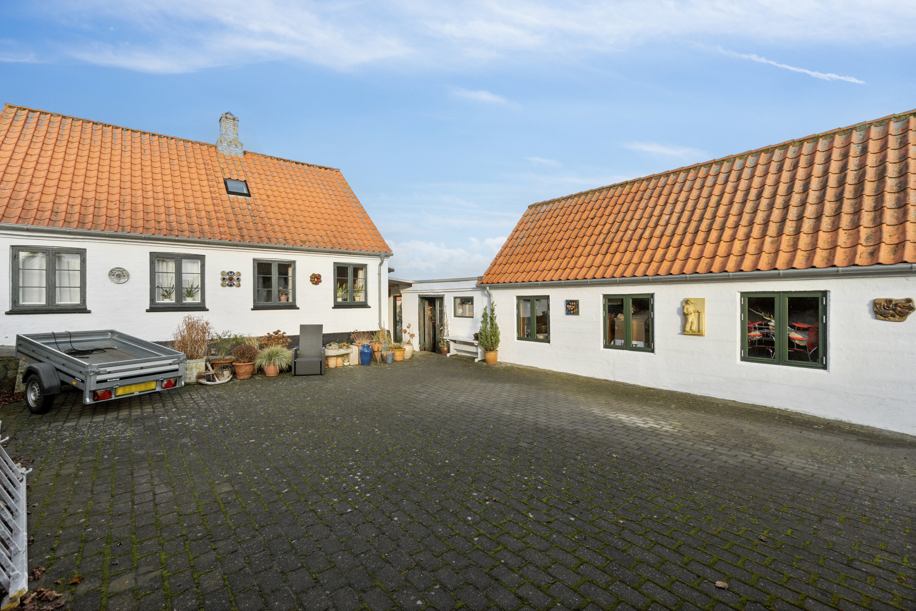 Fremhævet set fra vejen billede i fuldskærmstilstand. Billede af Gaden 37, Aarsdale, 3740 Svaneke