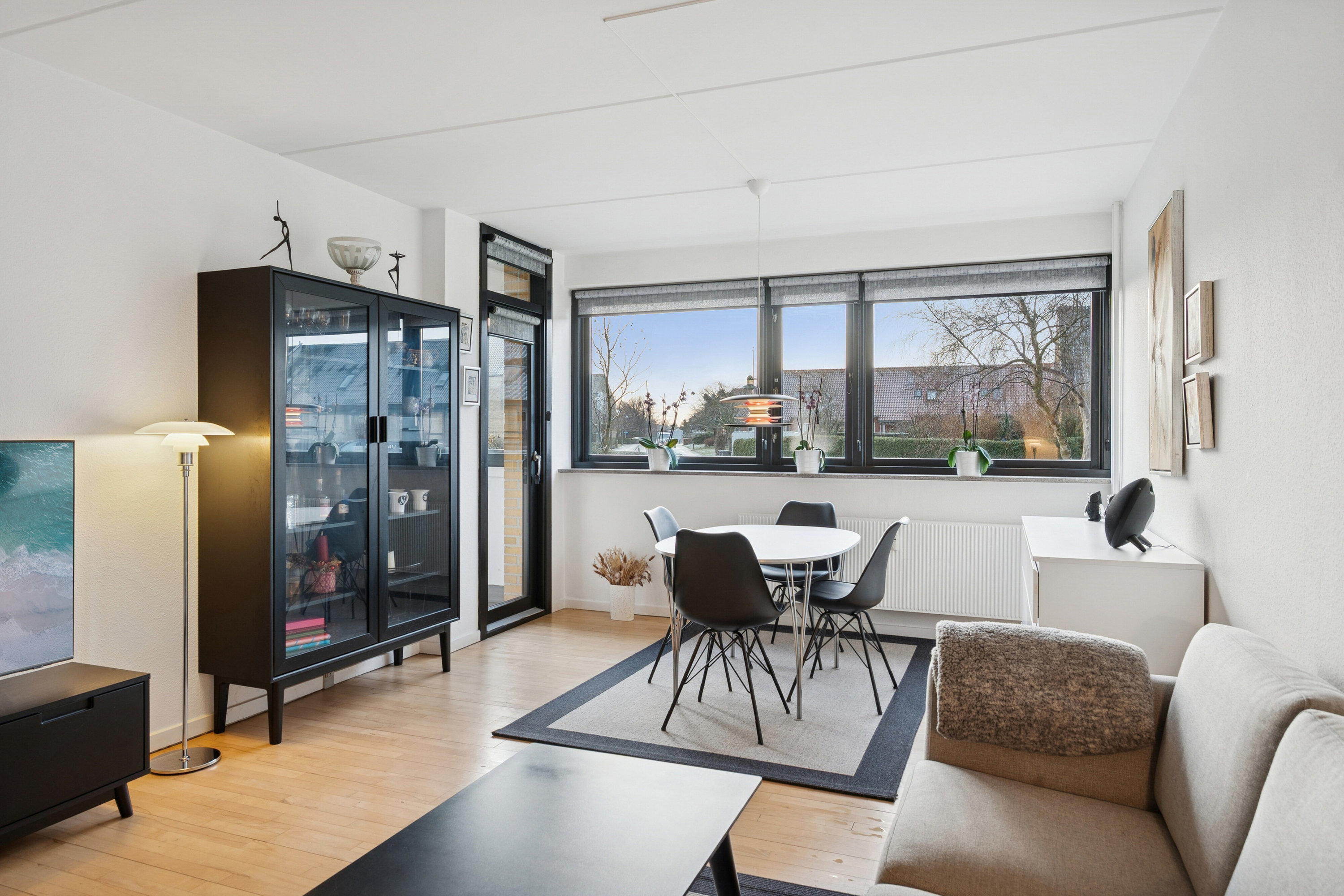 Fremhævet stue billede i fuldskærmstilstand. Billede af Rødovrevej 313, st.. th., 2610 Rødovre