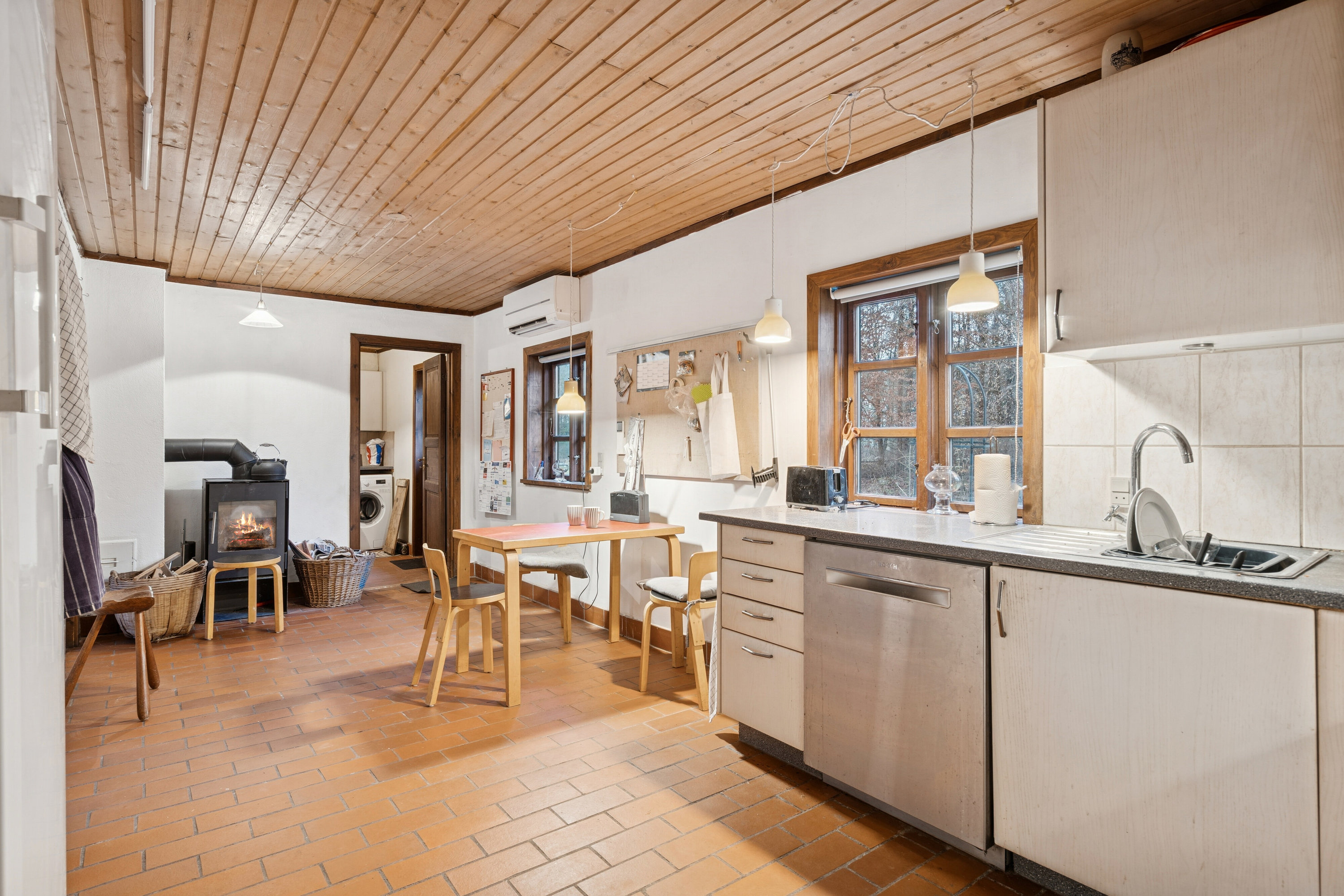 Fremhævet køkken billede i fuldskærmstilstand. Billede af Torpe Mosevej 5, Torpe, 4160 Herlufmagle