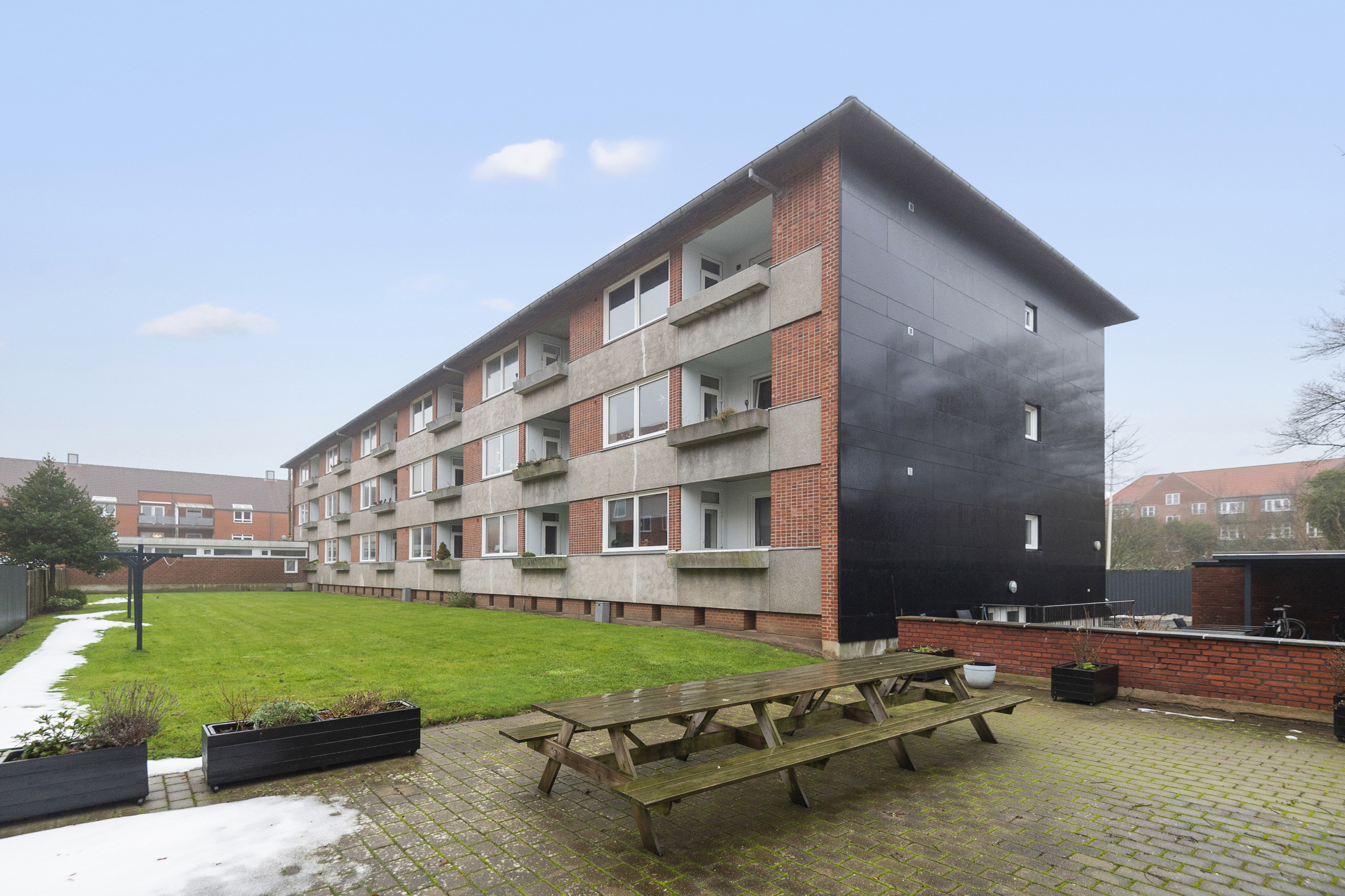 Fremhævet ejendommen billede i fuldskærmstilstand. Billede af Storegade 67B, 2. th., 6700 Esbjerg