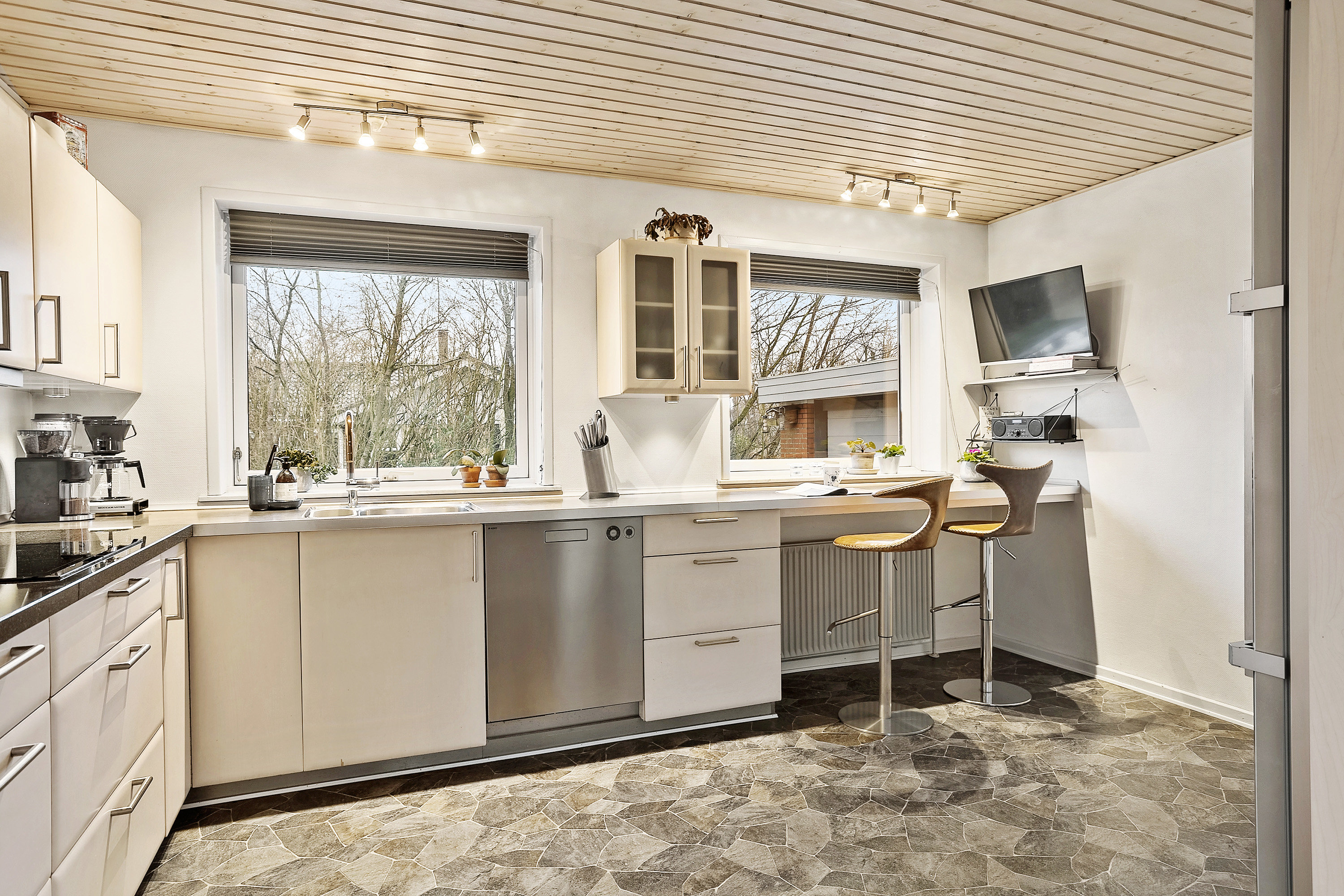 Miniaturebillede 2: køkken. Billede af Kirsebærvej 42, 6600 Vejen