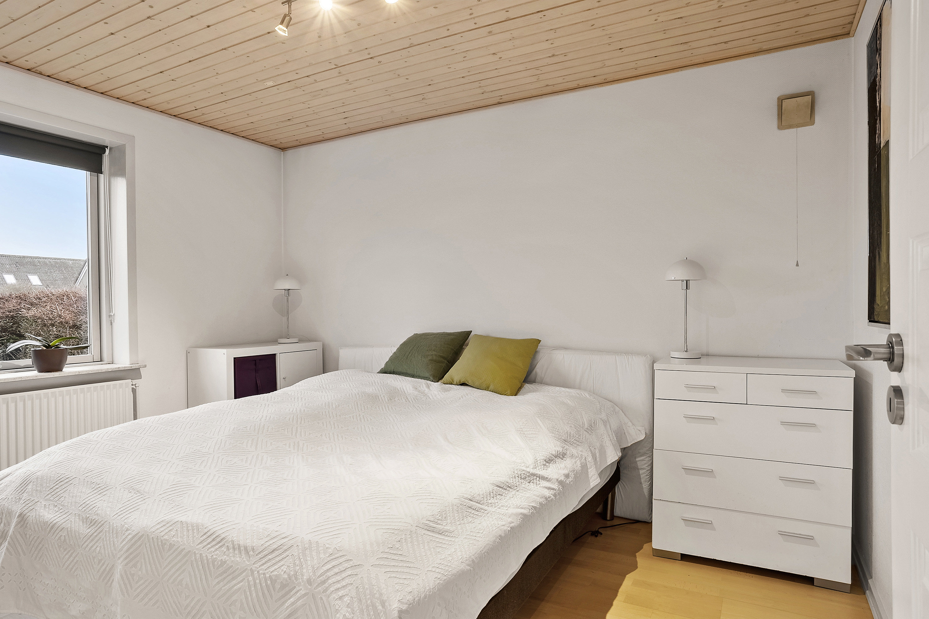 Fremhævet soveværelse billede i fuldskærmstilstand. Billede af Kirsebærvej 42, 6600 Vejen