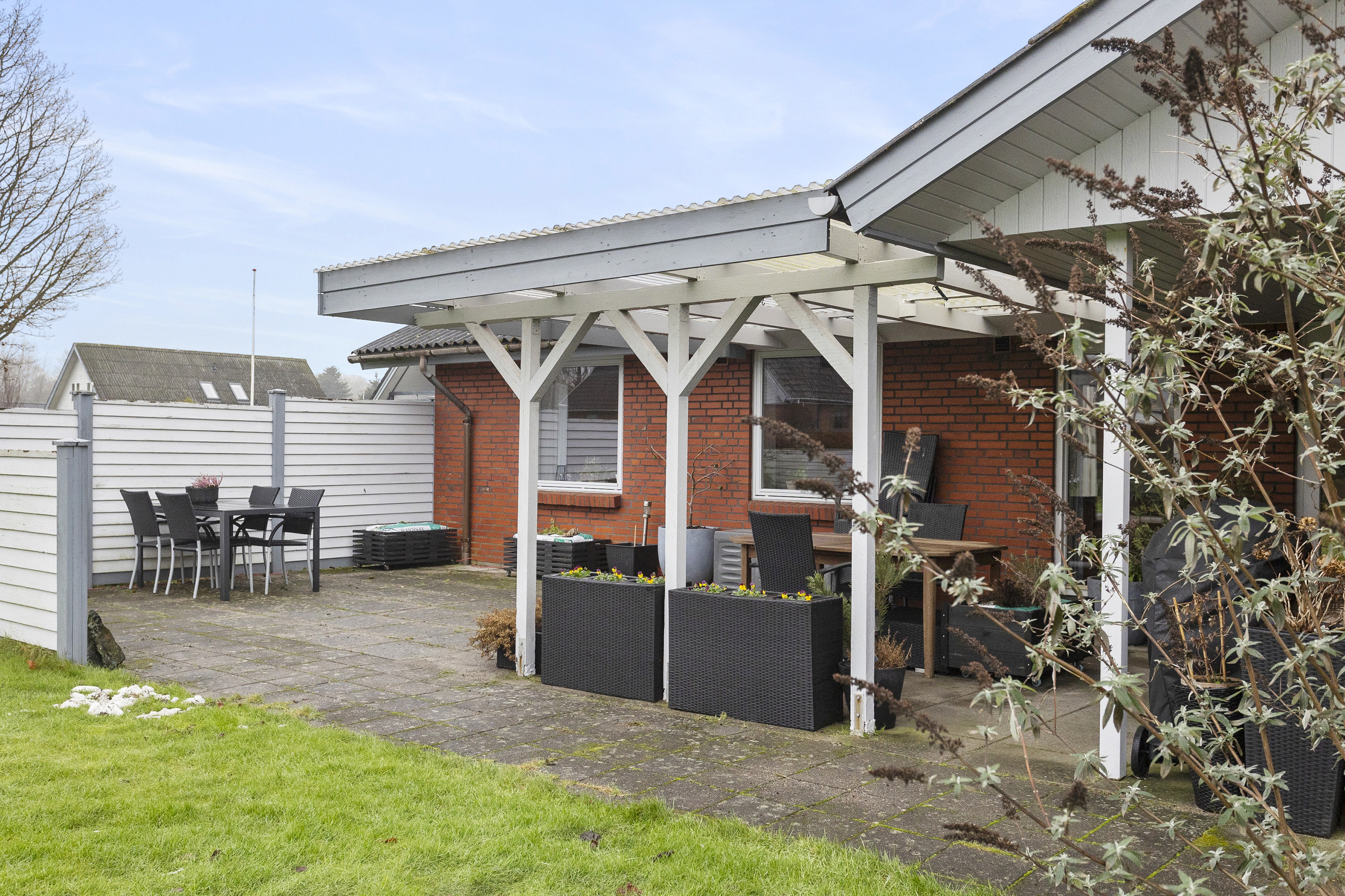 Fremhævet terrasse billede i fuldskærmstilstand. Billede af Kirsebærvej 42, 6600 Vejen