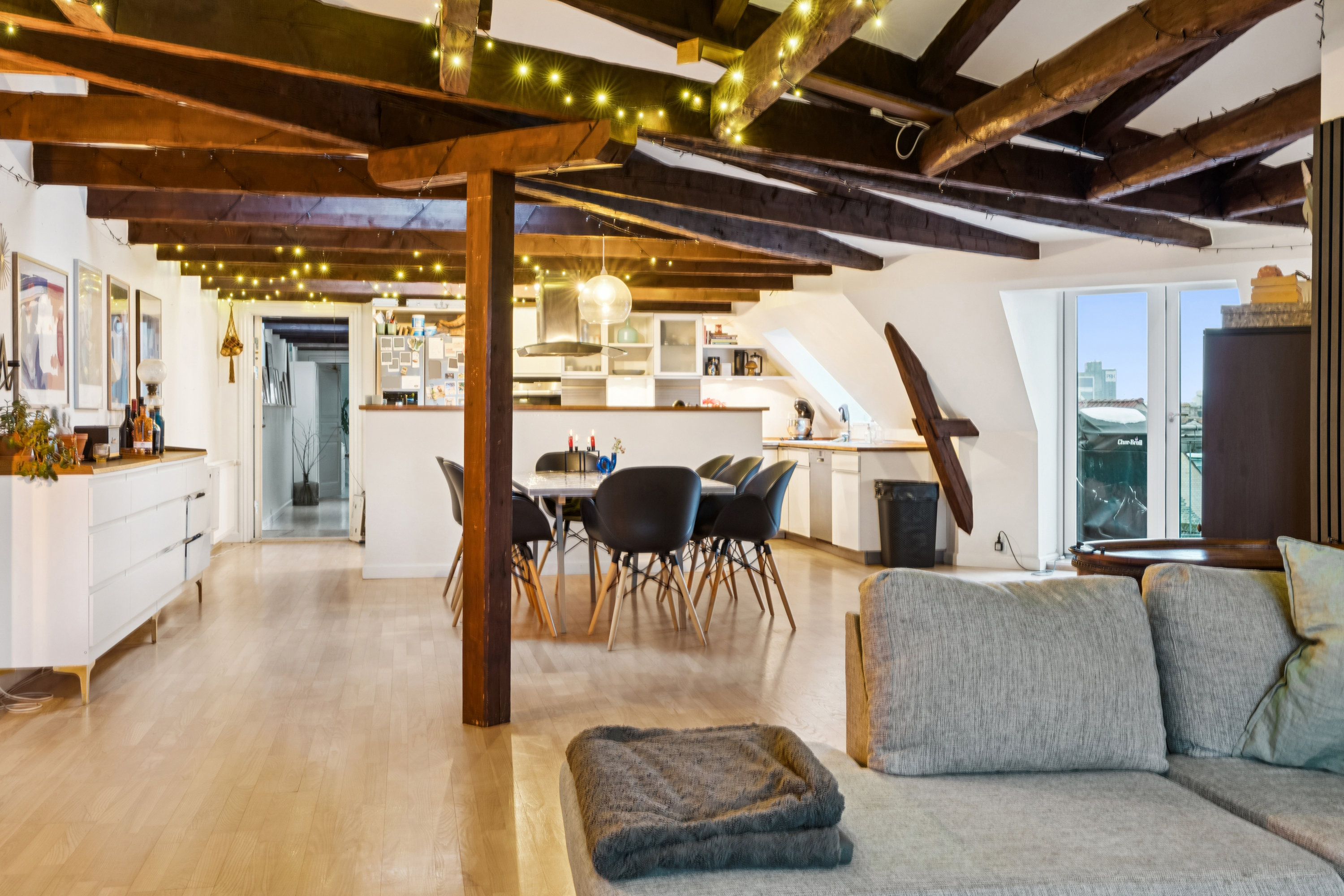 Fremhævet stue billede i fuldskærmstilstand. Billede af Algade 54, 3. th., 9000 Aalborg