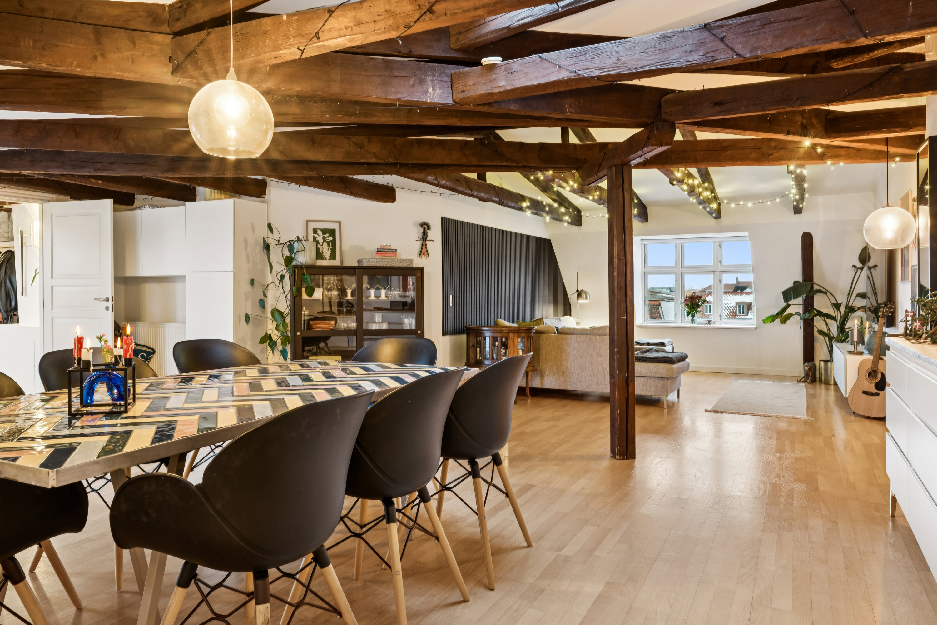 Fremhævet stue billede i fuldskærmstilstand. Billede af Algade 54, 3. th., 9000 Aalborg