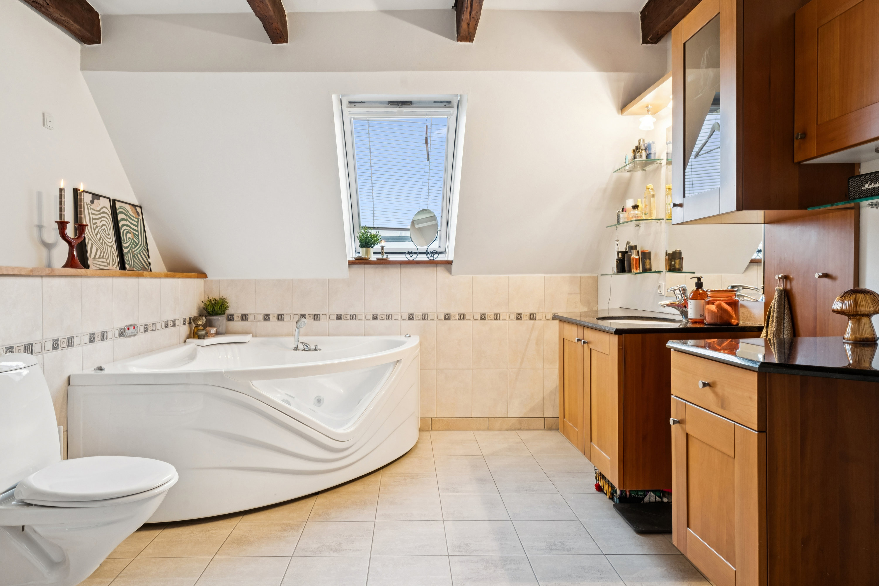 Fremhævet badeværelse billede i fuldskærmstilstand. Billede af Algade 54, 3. th., 9000 Aalborg