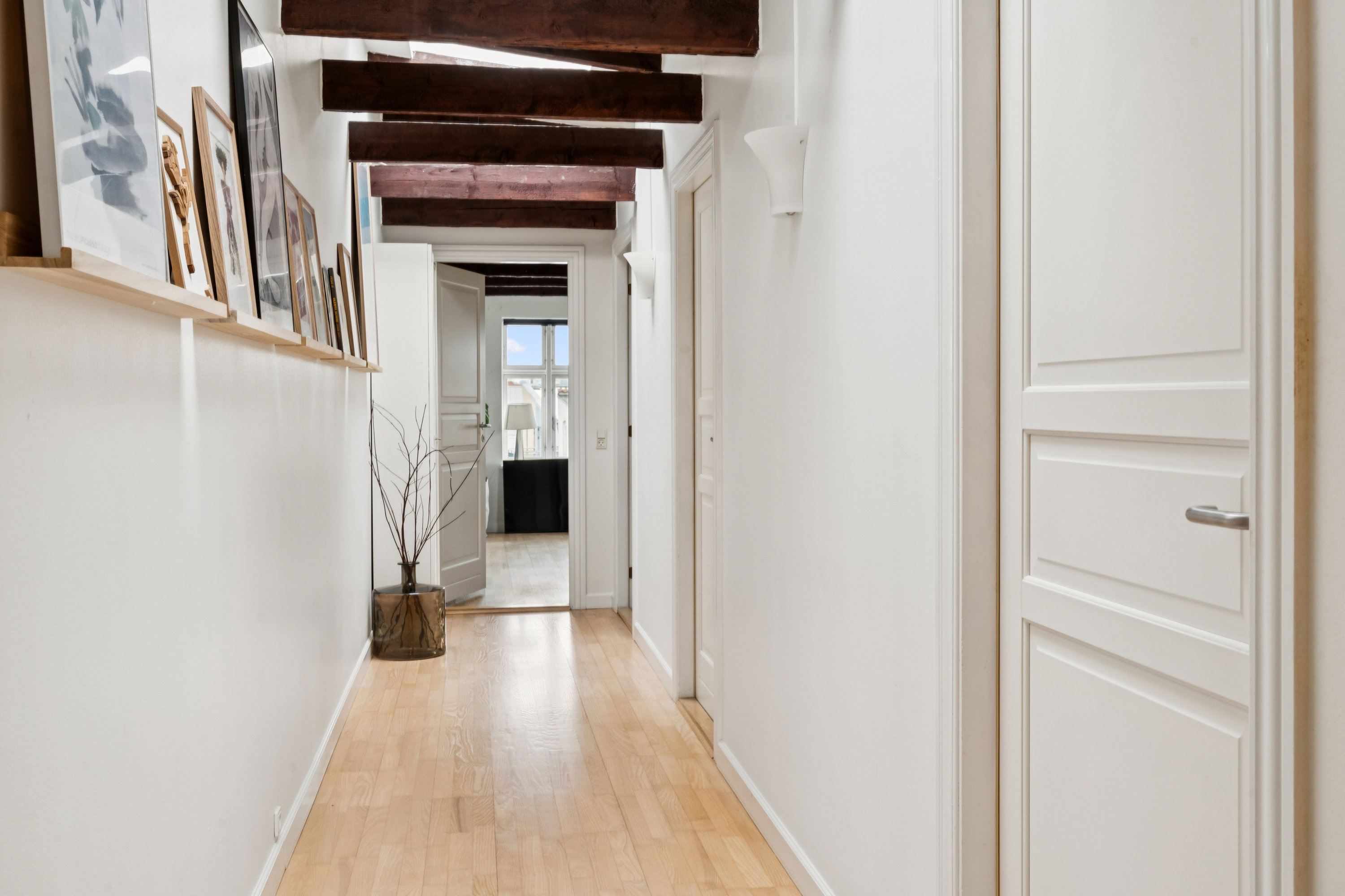 Fremhævet gang billede i fuldskærmstilstand. Billede af Algade 54, 3. th., 9000 Aalborg