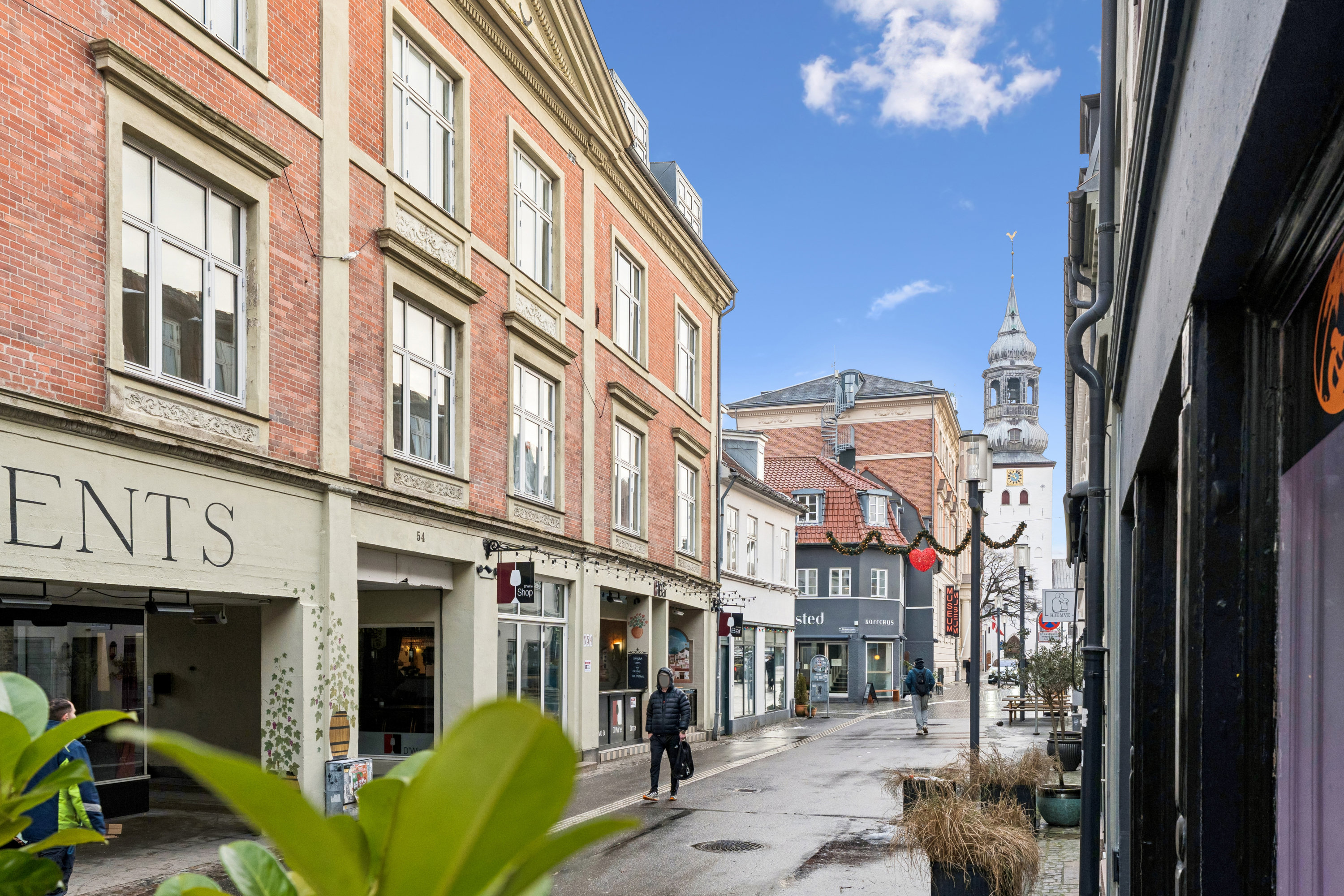 Fremhævet andet billede i fuldskærmstilstand. Billede af Algade 54, 3. th., 9000 Aalborg