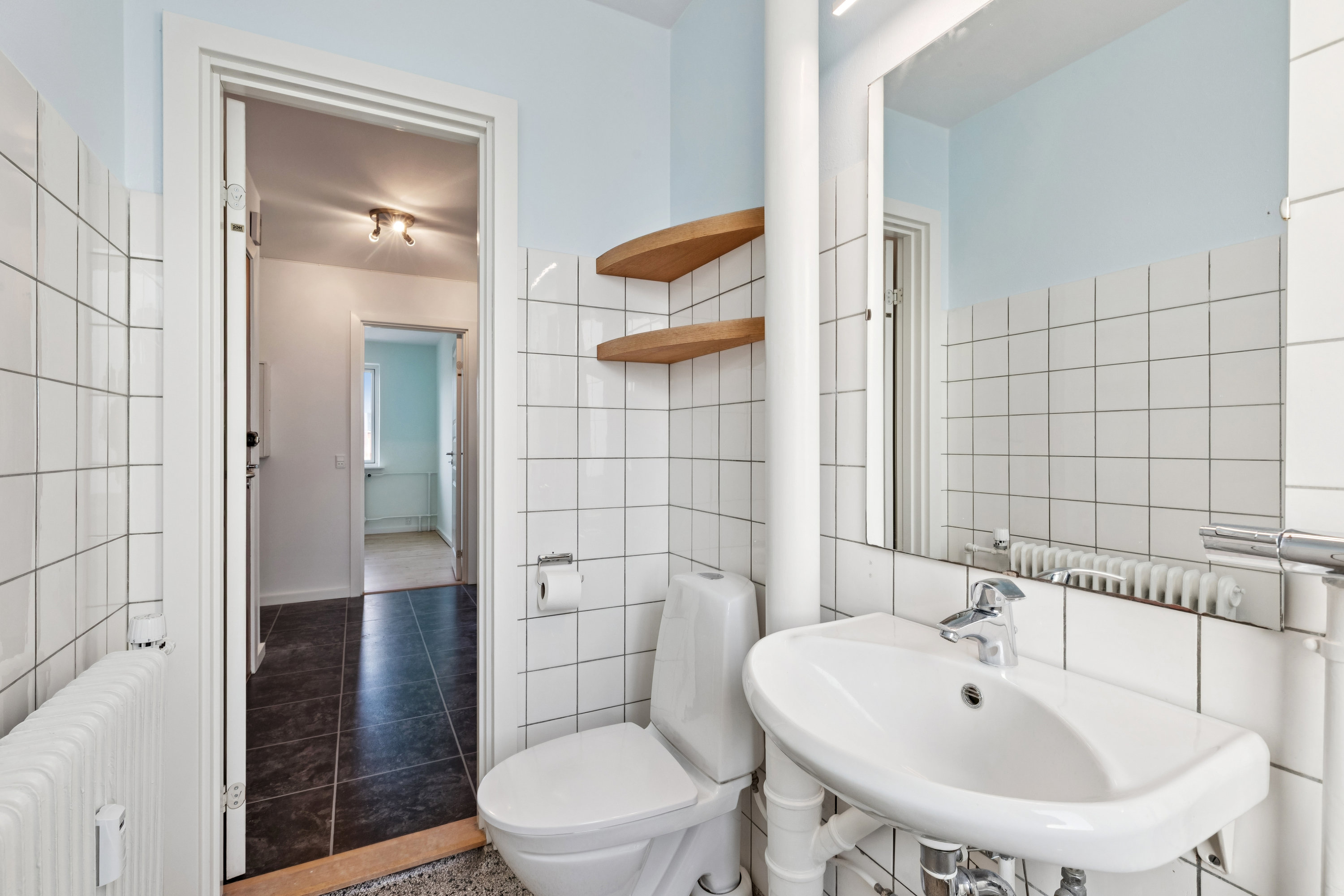 Fremhævet badeværelse billede i fuldskærmstilstand. Billede af Hedekæret 25, 2. th., 2640 Hedehusene