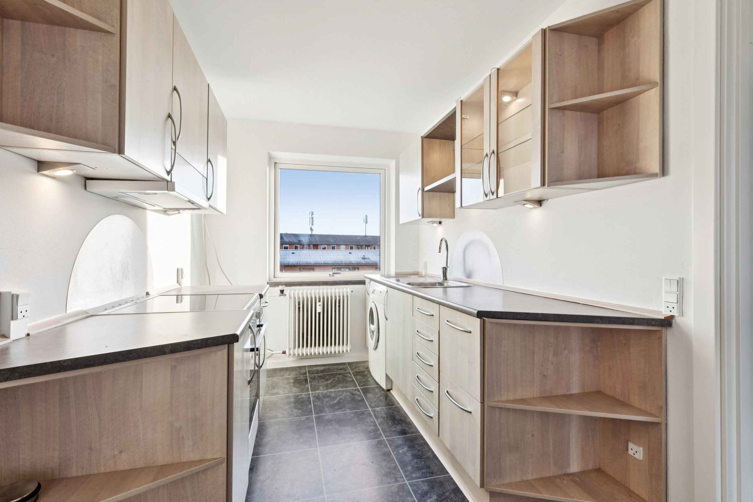 Fremhævet badeværelse billede i fuldskærmstilstand. Billede af Hedekæret 25, 2. th., 2640 Hedehusene