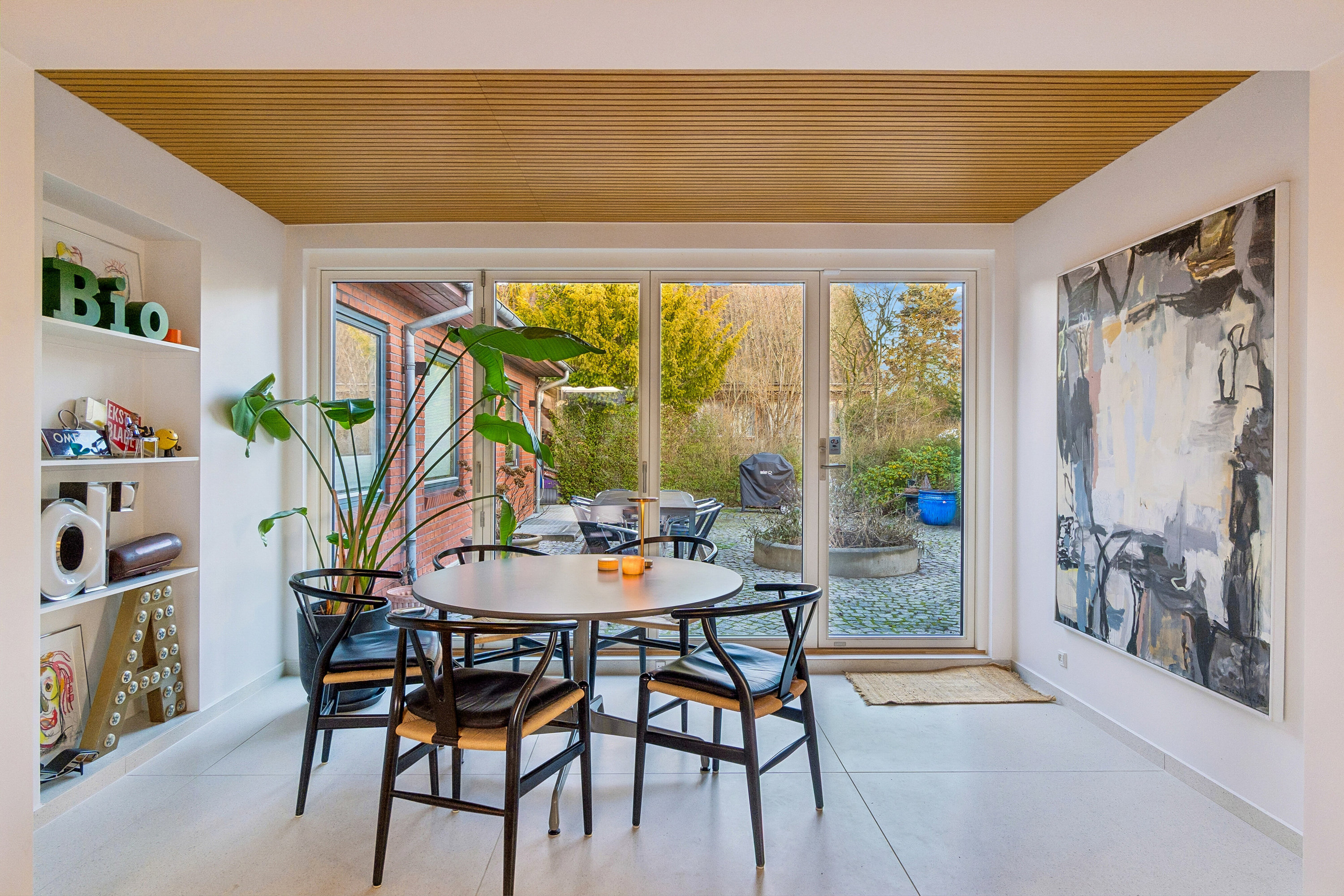 Fremhævet stue billede i fuldskærmstilstand. Billede af Spicavej 31, 8270 Højbjerg