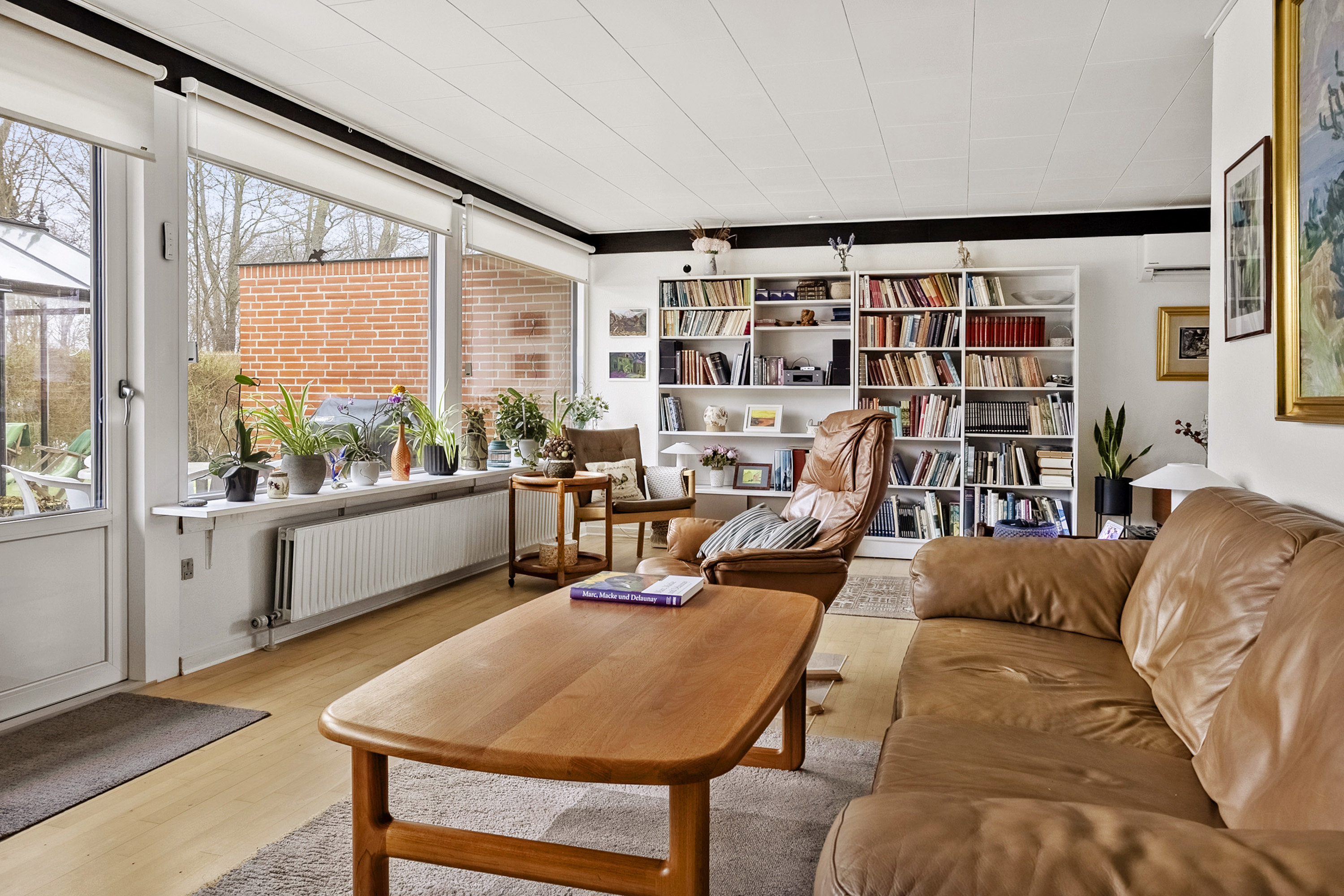 Fremhævet stue billede i fuldskærmstilstand. Billede af Kildevangen 9, 8783 Hornsyld