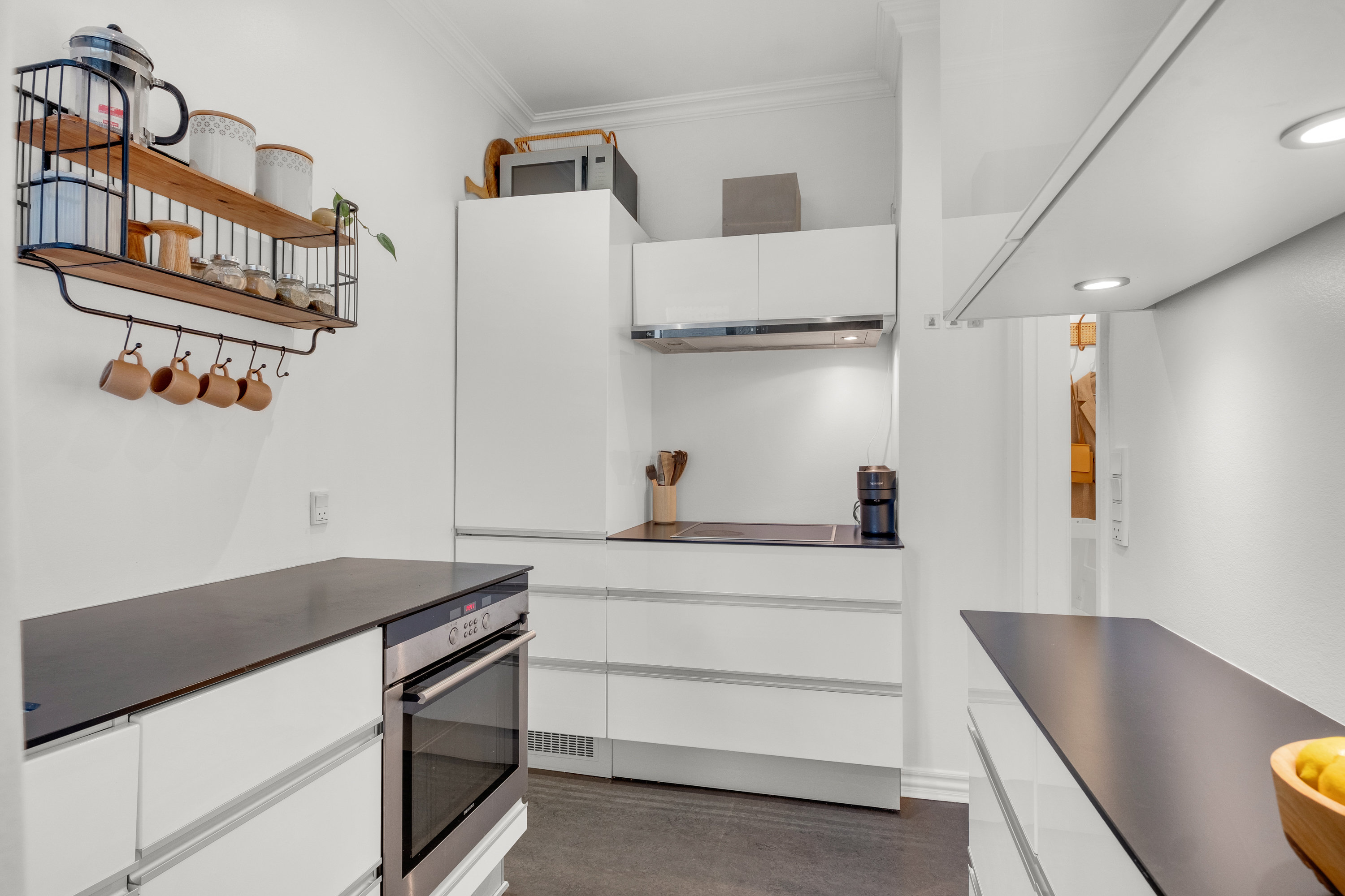 Fremhævet køkken billede i fuldskærmstilstand. Billede af Østboulevarden 1, 1. tv., 8000 Aarhus C