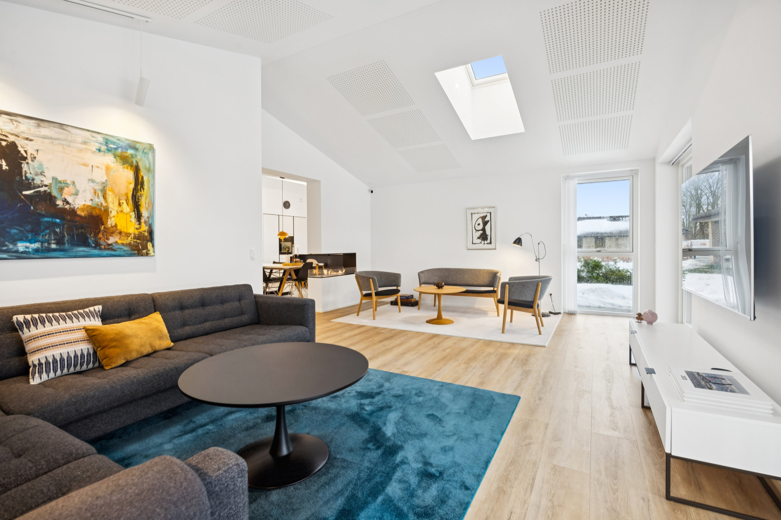 Fremhævet stue billede i fuldskærmstilstand. Billede af Østermarken 319, 9320 Hjallerup