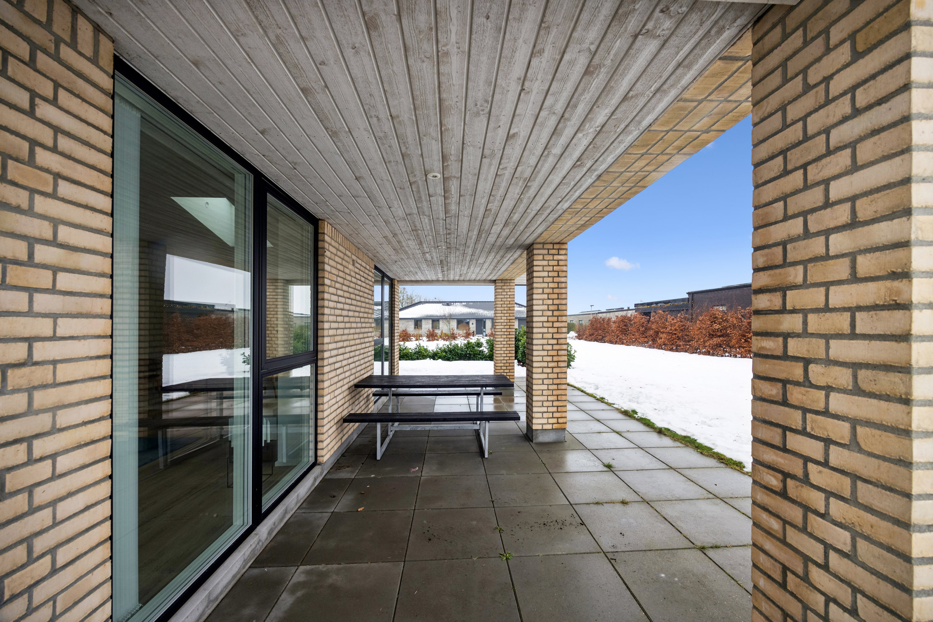 Fremhævet terrasse billede i fuldskærmstilstand. Billede af Østermarken 319, 9320 Hjallerup