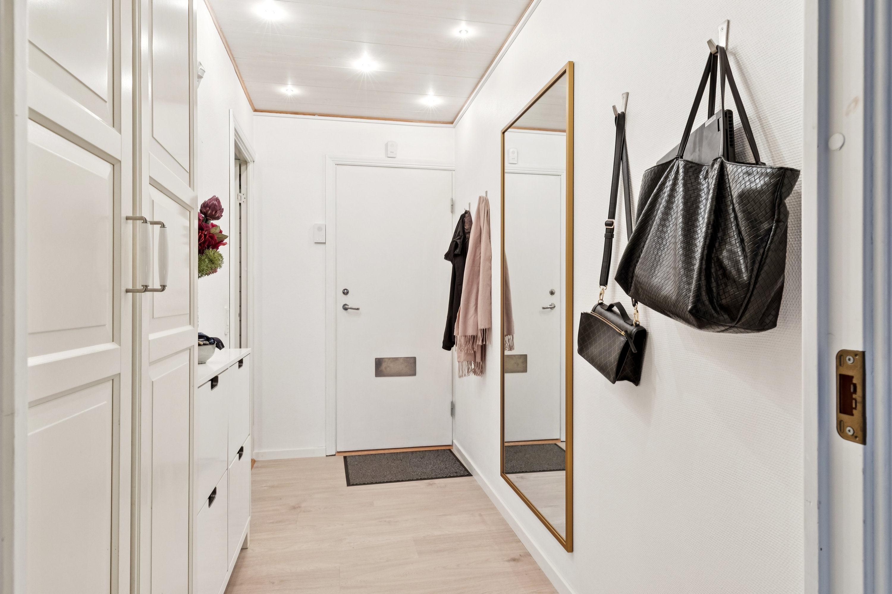 Fremhævet gang billede i fuldskærmstilstand. Billede af Saven C 3, 2. 1., Høje Taastrup, 2630 Taastrup