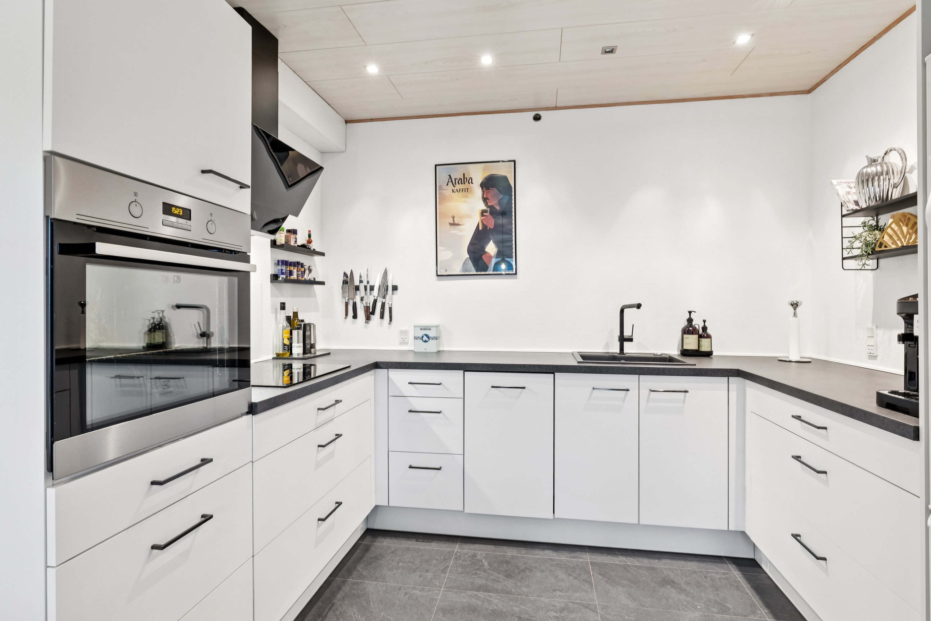 Miniaturebillede 1: køkken. Billede af Saven C 3, 2. 1., Høje Taastrup, 2630 Taastrup