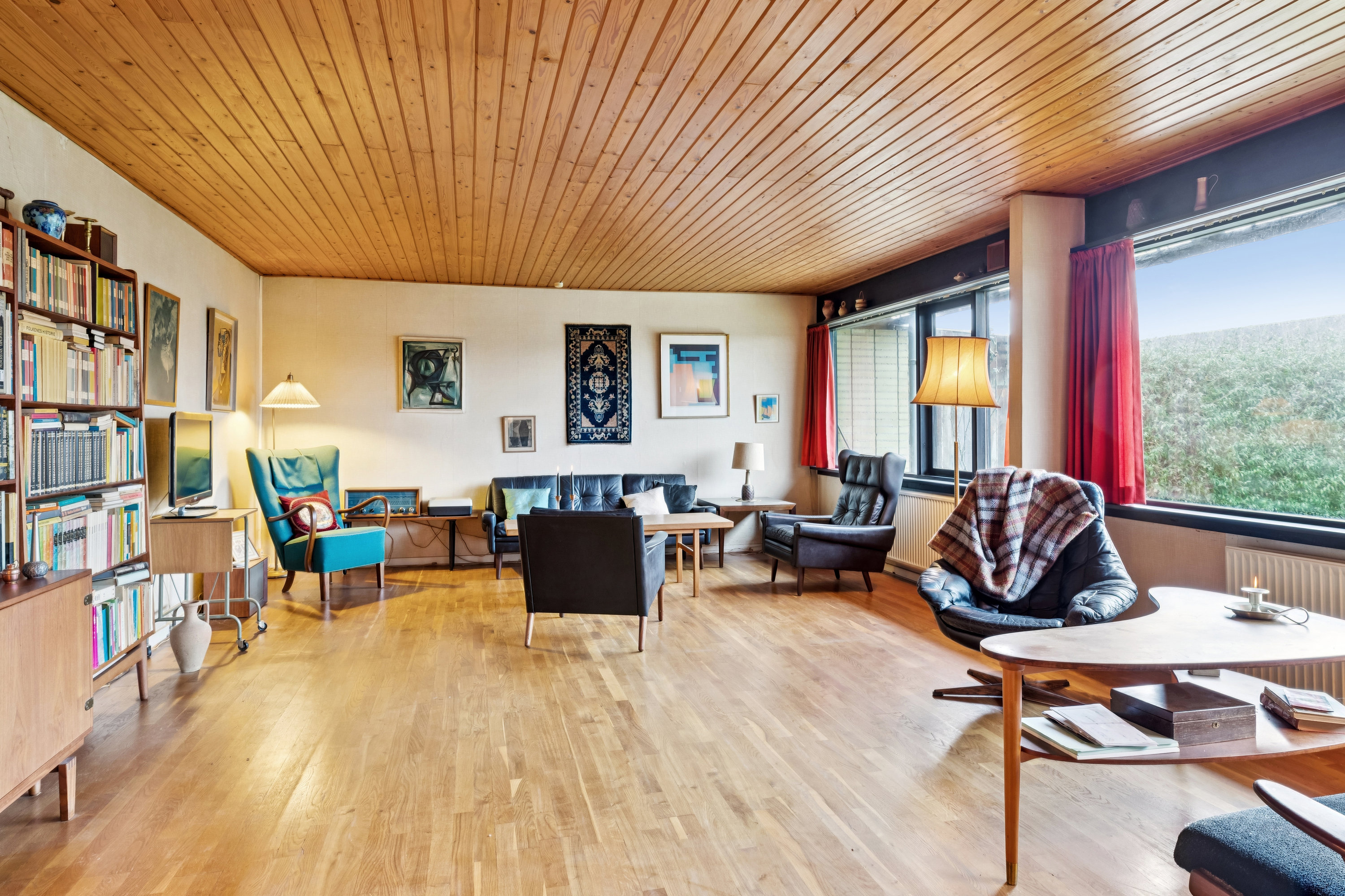 Fremhævet stue billede i fuldskærmstilstand. Billede af Grønhøjgårdsvej 9, 2630 Taastrup