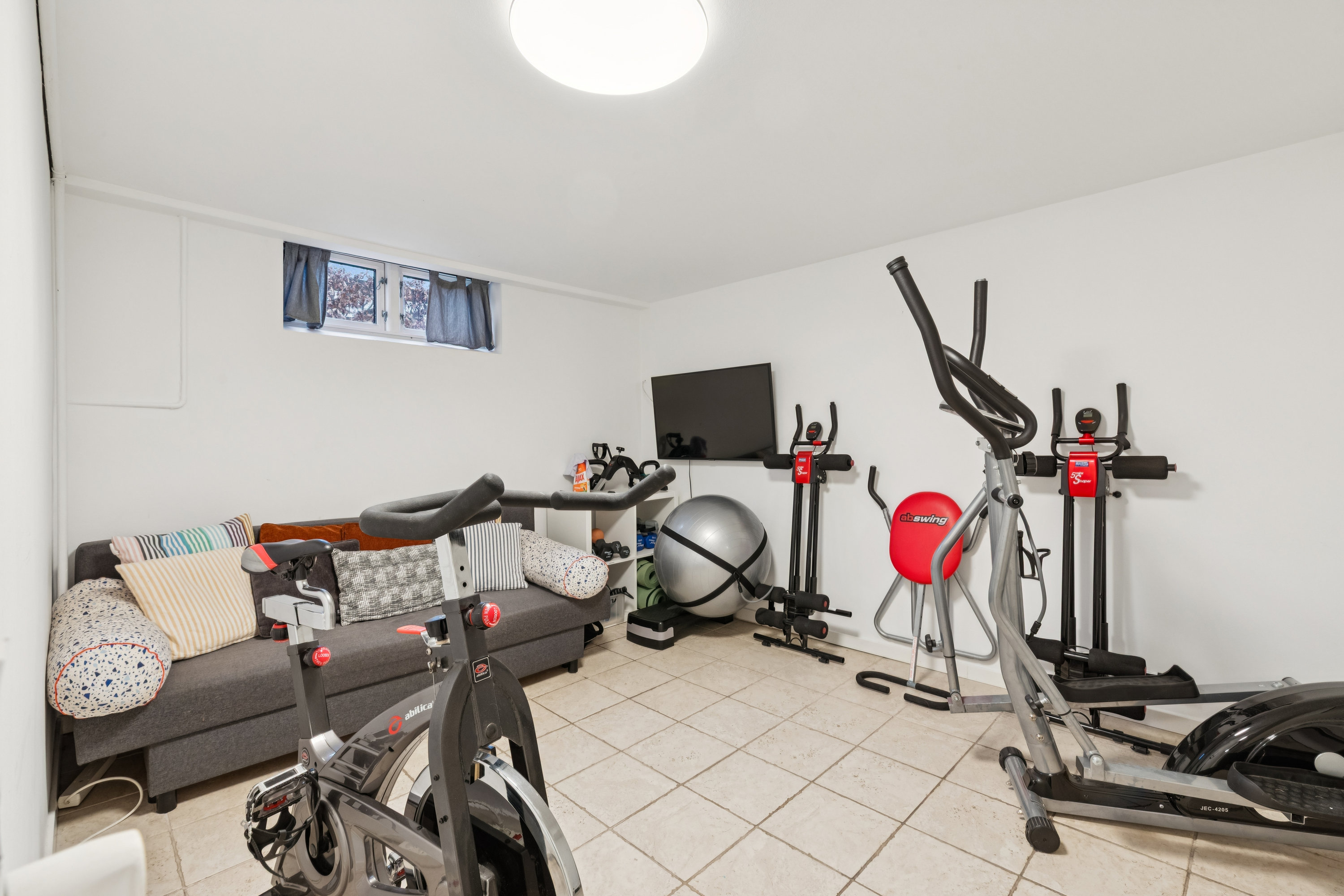 Fremhævet andet billede i fuldskærmstilstand. Billede af Duevej 1, 2630 Taastrup