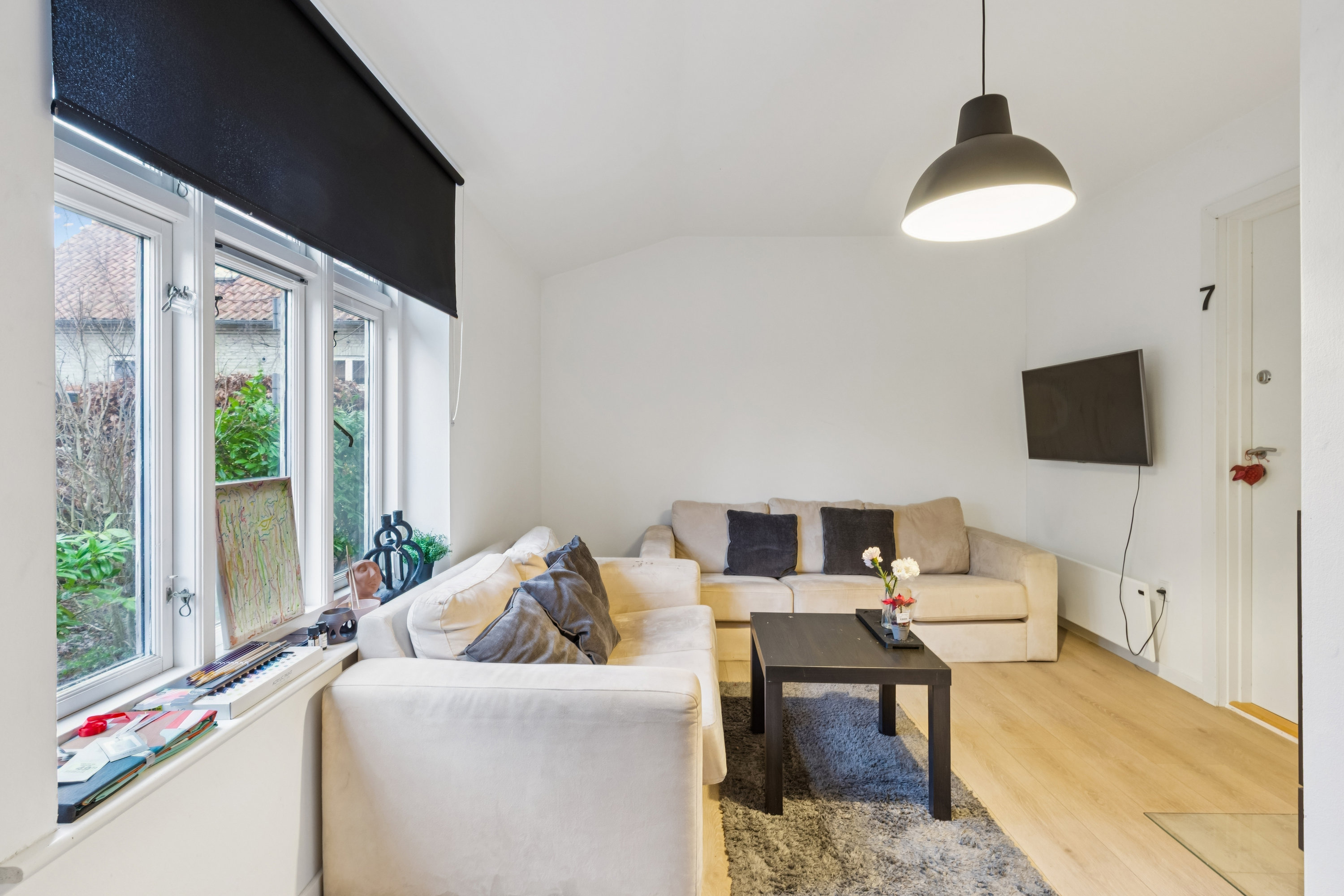 Fremhævet værelse billede i fuldskærmstilstand. Billede af Duevej 1, 2630 Taastrup