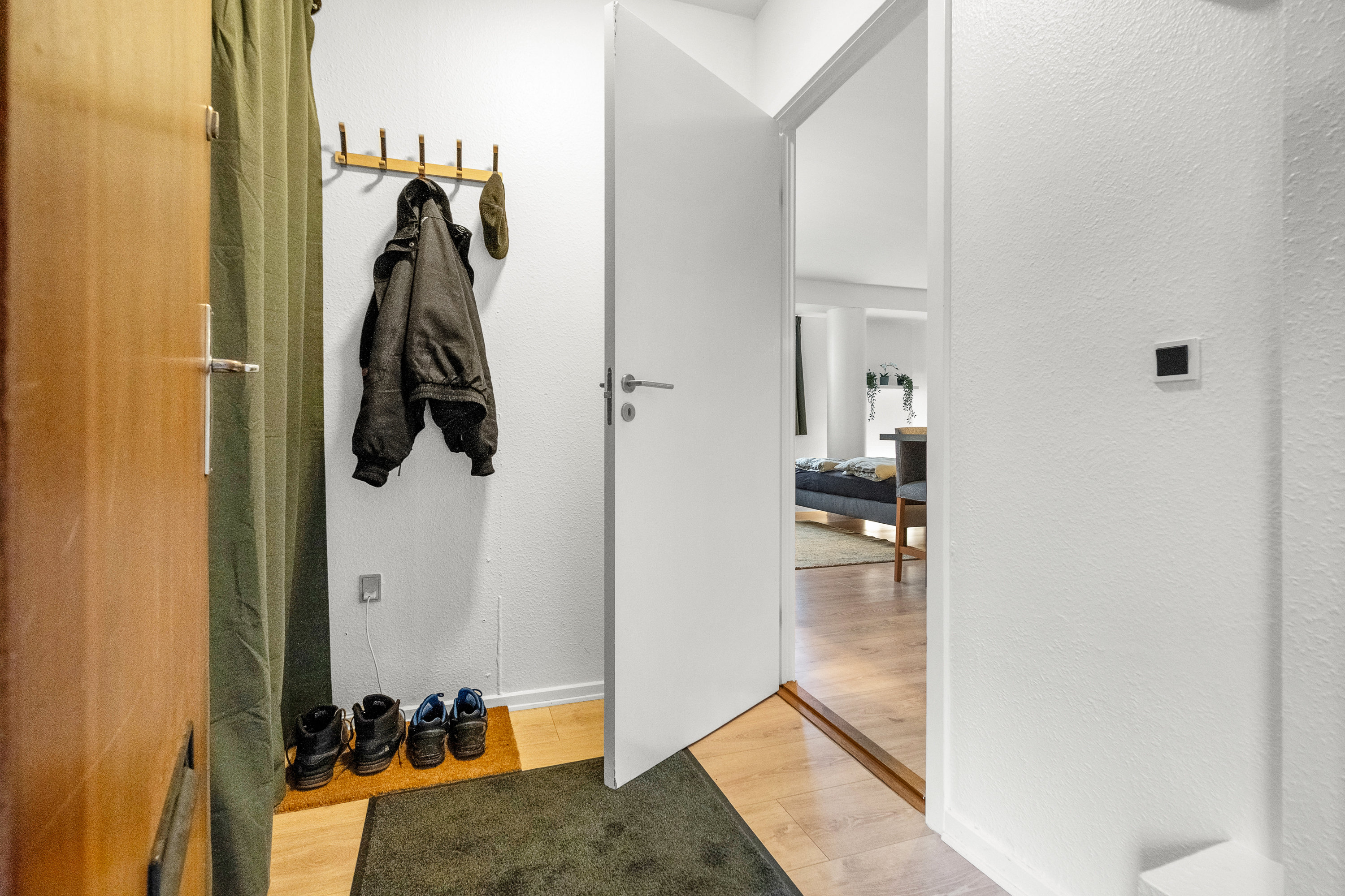 Fremhævet entré billede i fuldskærmstilstand. Billede af Langenæs Allé 45, st.. tv., 8000 Aarhus C