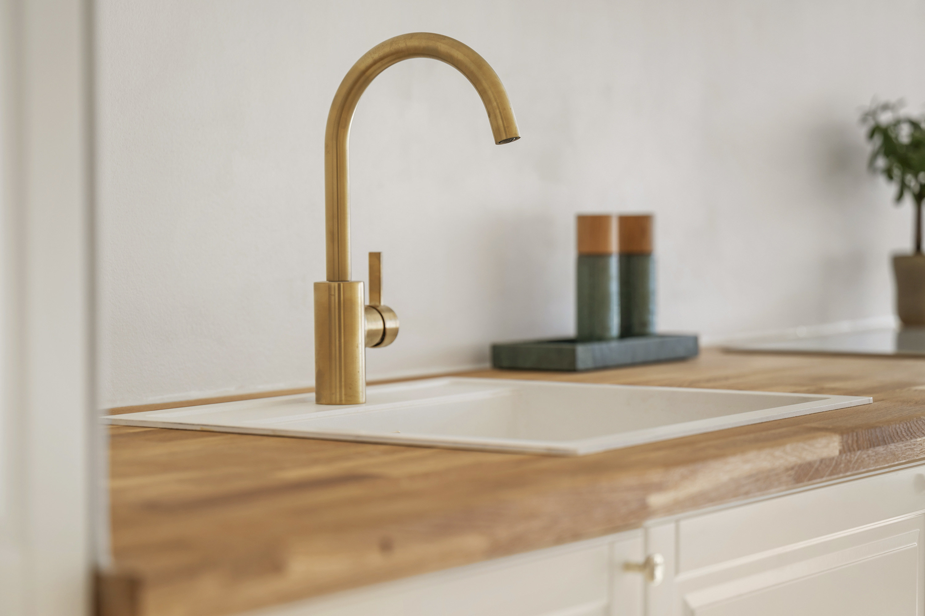 Fremhævet køkken billede i fuldskærmstilstand. Billede af Sofievej 11, st.. th., 2840 Holte