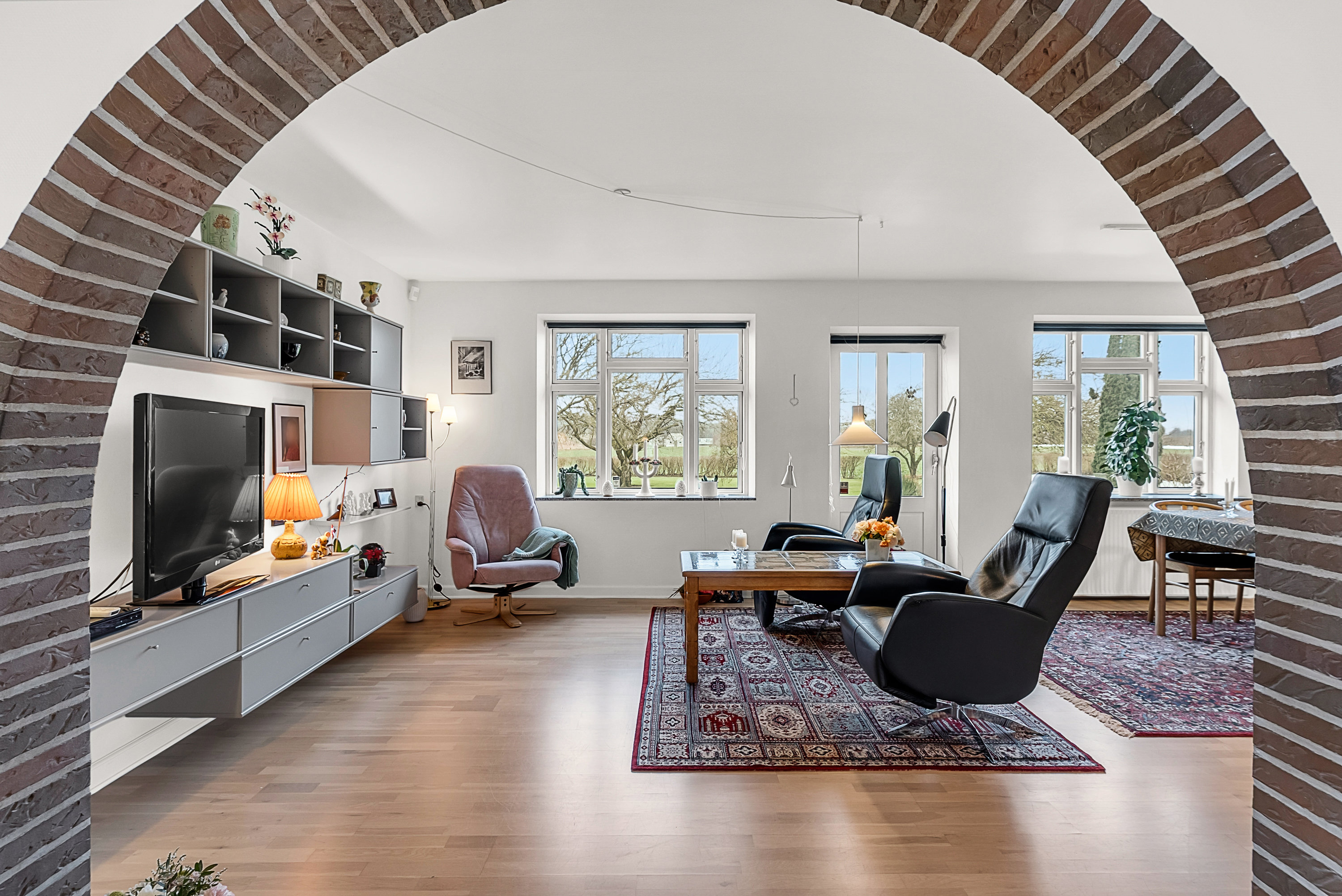 Fremhævet stue billede i fuldskærmstilstand. Billede af Toftevej 10, V Hæsinge, 5672 Broby