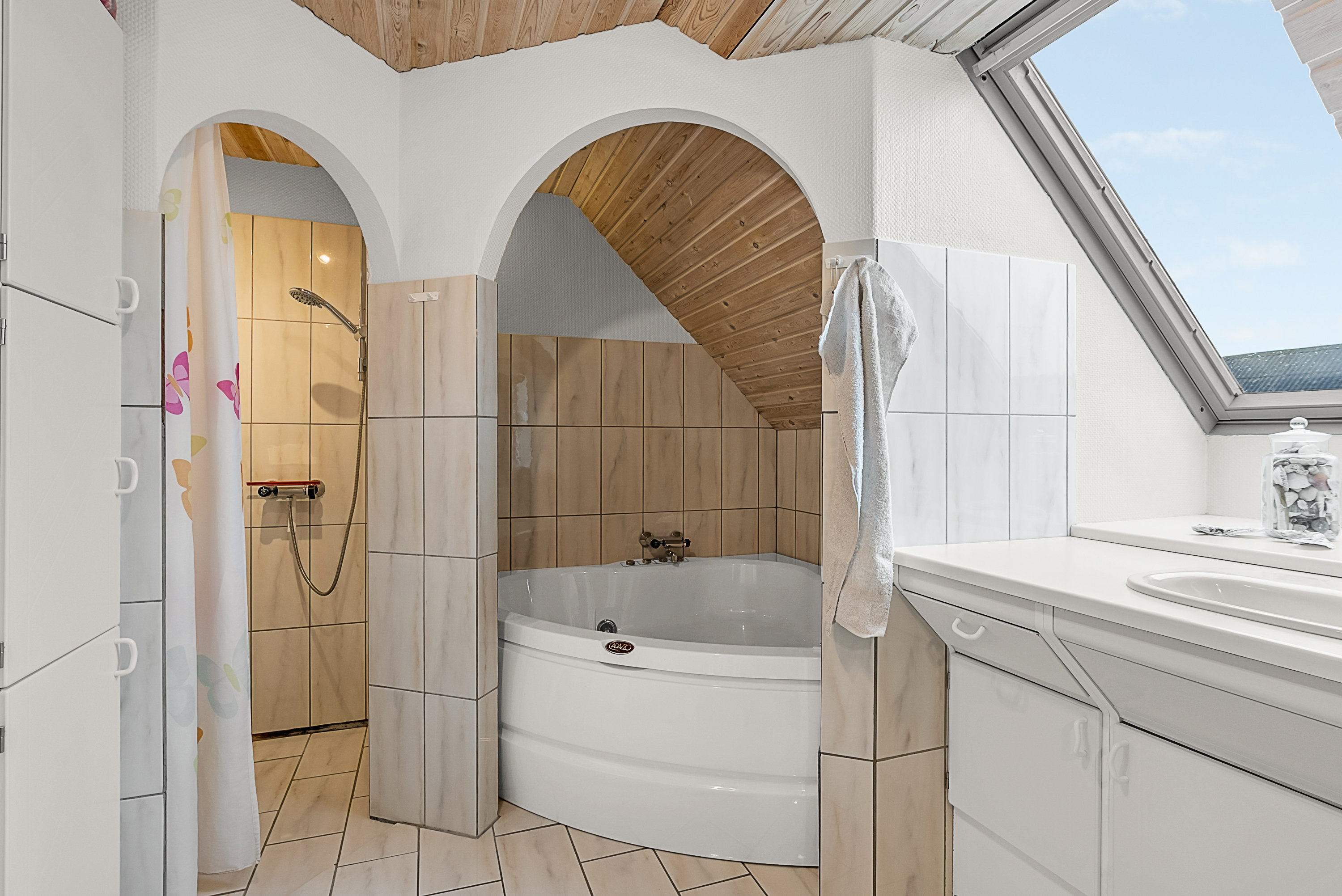 Fremhævet badeværelse billede i fuldskærmstilstand. Billede af Toftevej 10, V Hæsinge, 5672 Broby