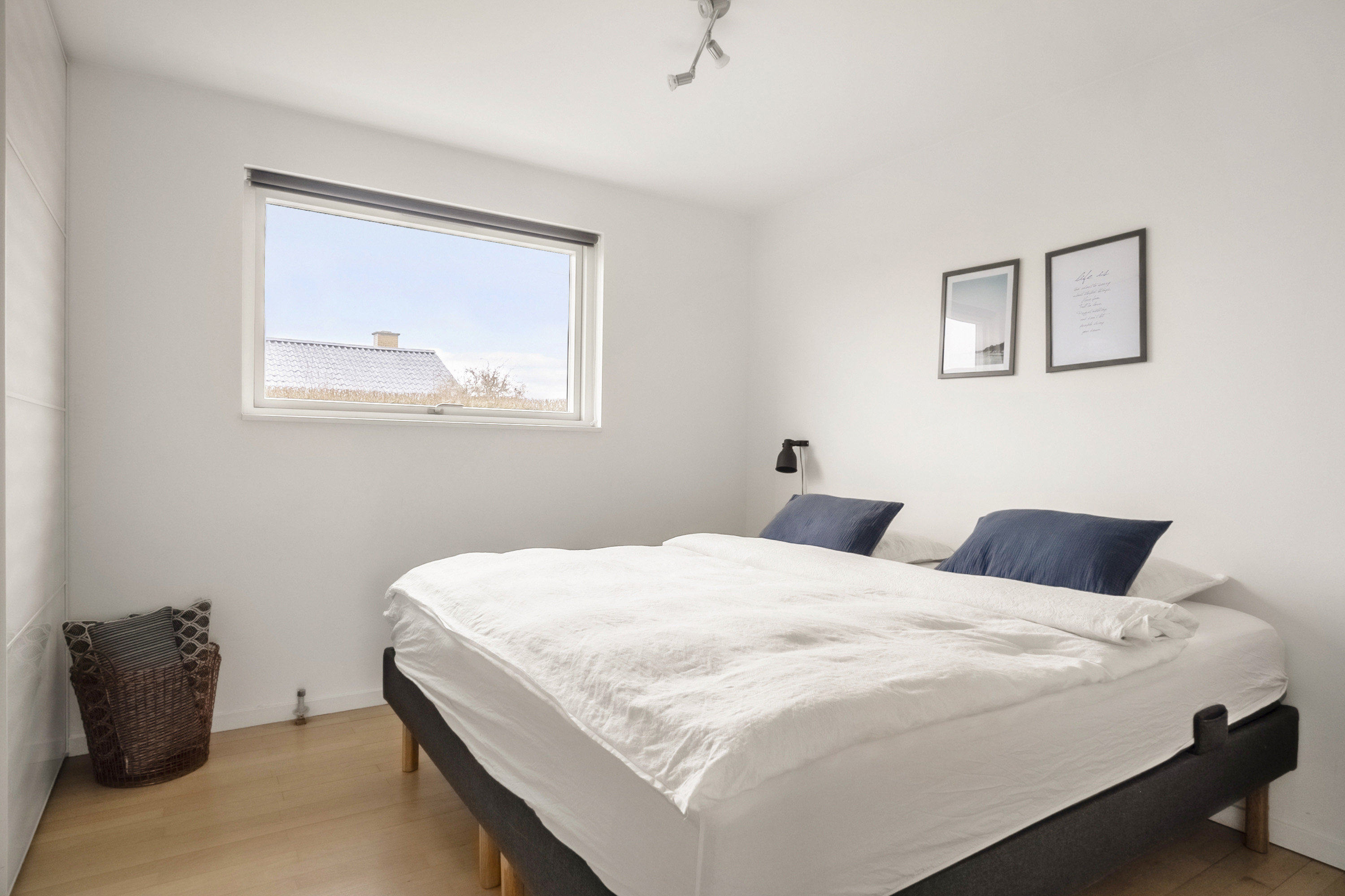 Fremhævet soveværelse billede i fuldskærmstilstand. Billede af Bechsmindevej 12, 8700 Horsens