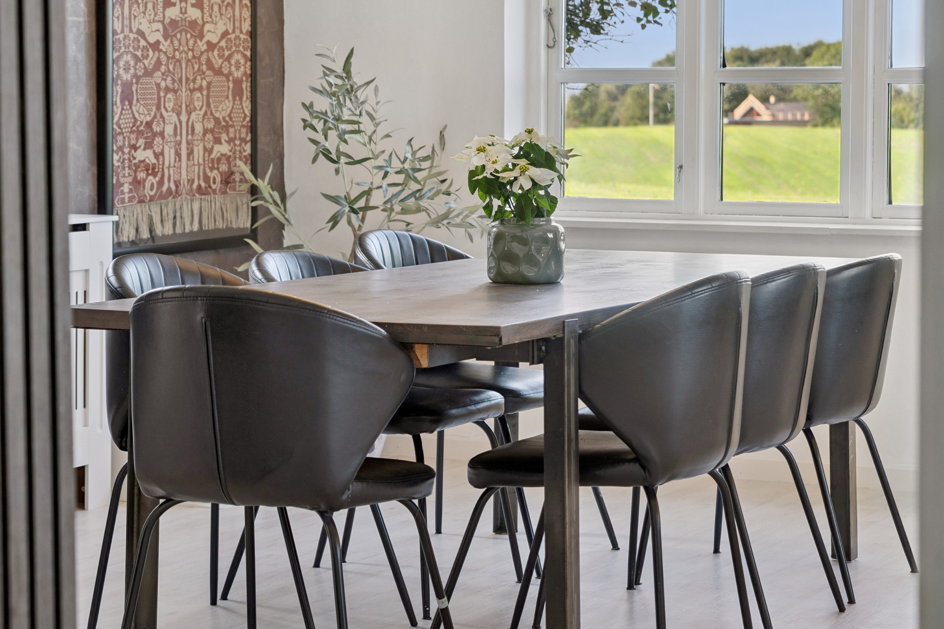 Fremhævet spisestue billede i fuldskærmstilstand. Billede af Årbygade 5, Rørby, 4400 Kalundborg