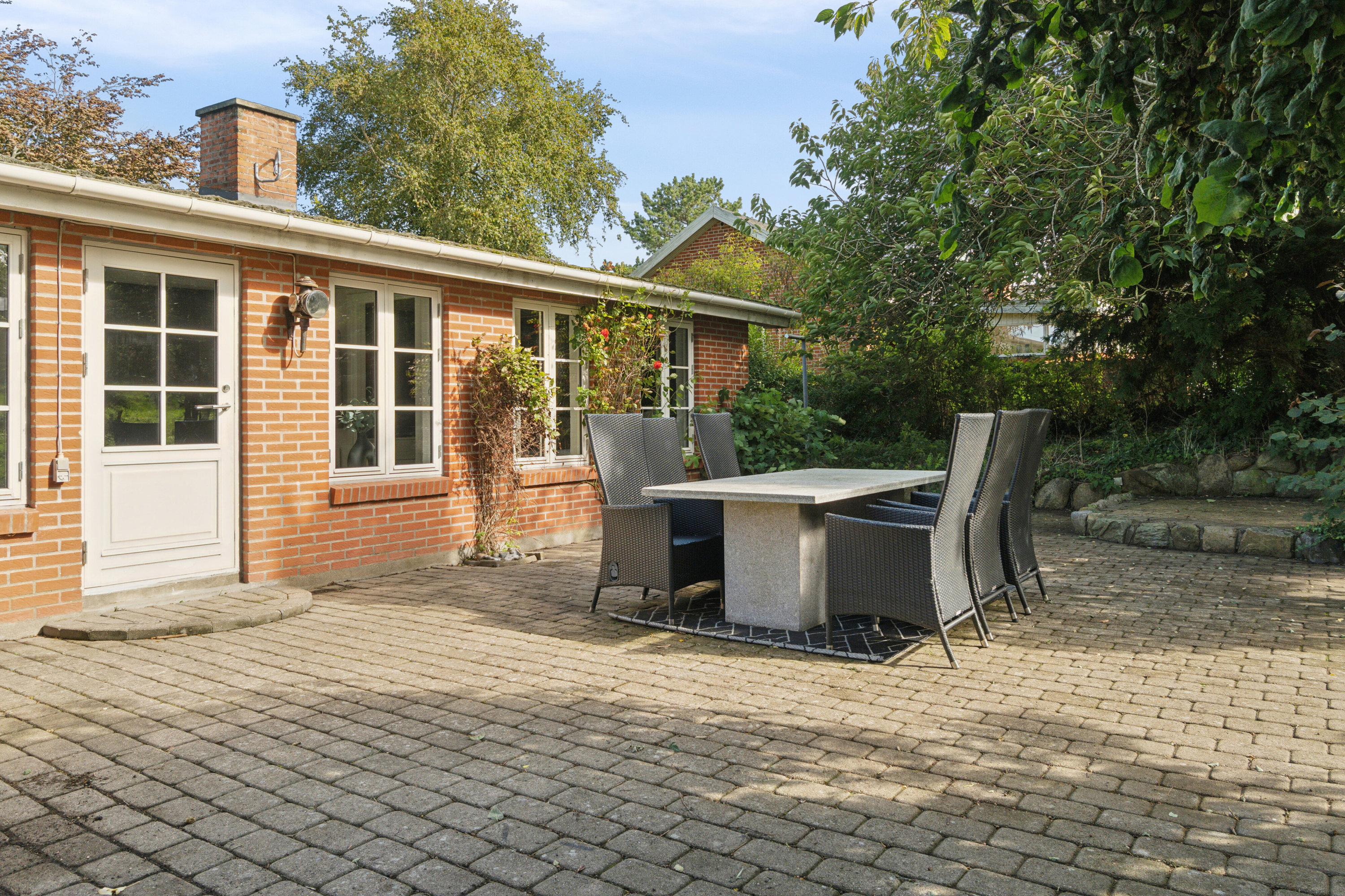 Fremhævet terrasse billede i fuldskærmstilstand. Billede af Årbygade 5, Rørby, 4400 Kalundborg