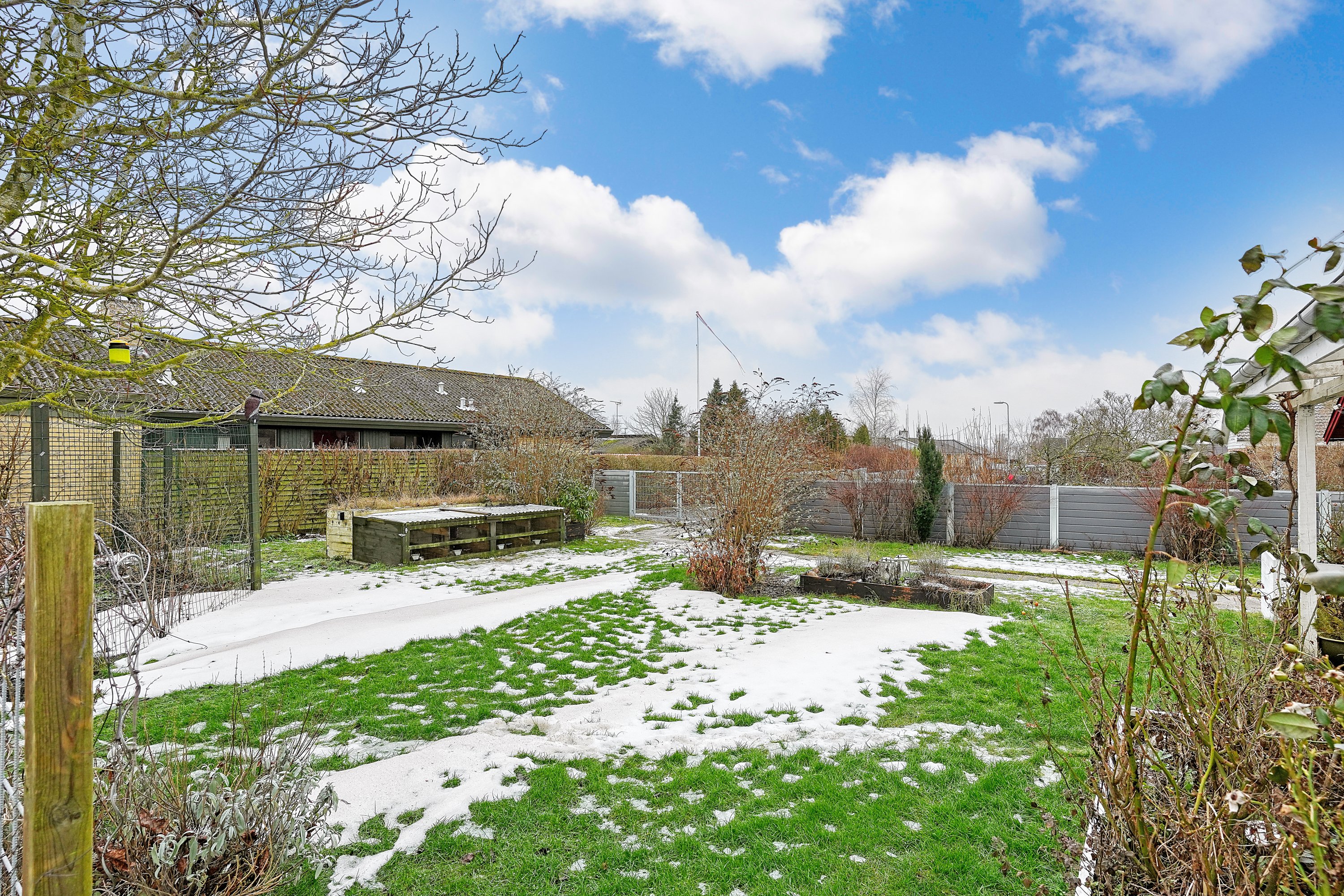 Fremhævet have billede i fuldskærmstilstand. Billede af Egernvej 11, Udby, 4300 Holbæk