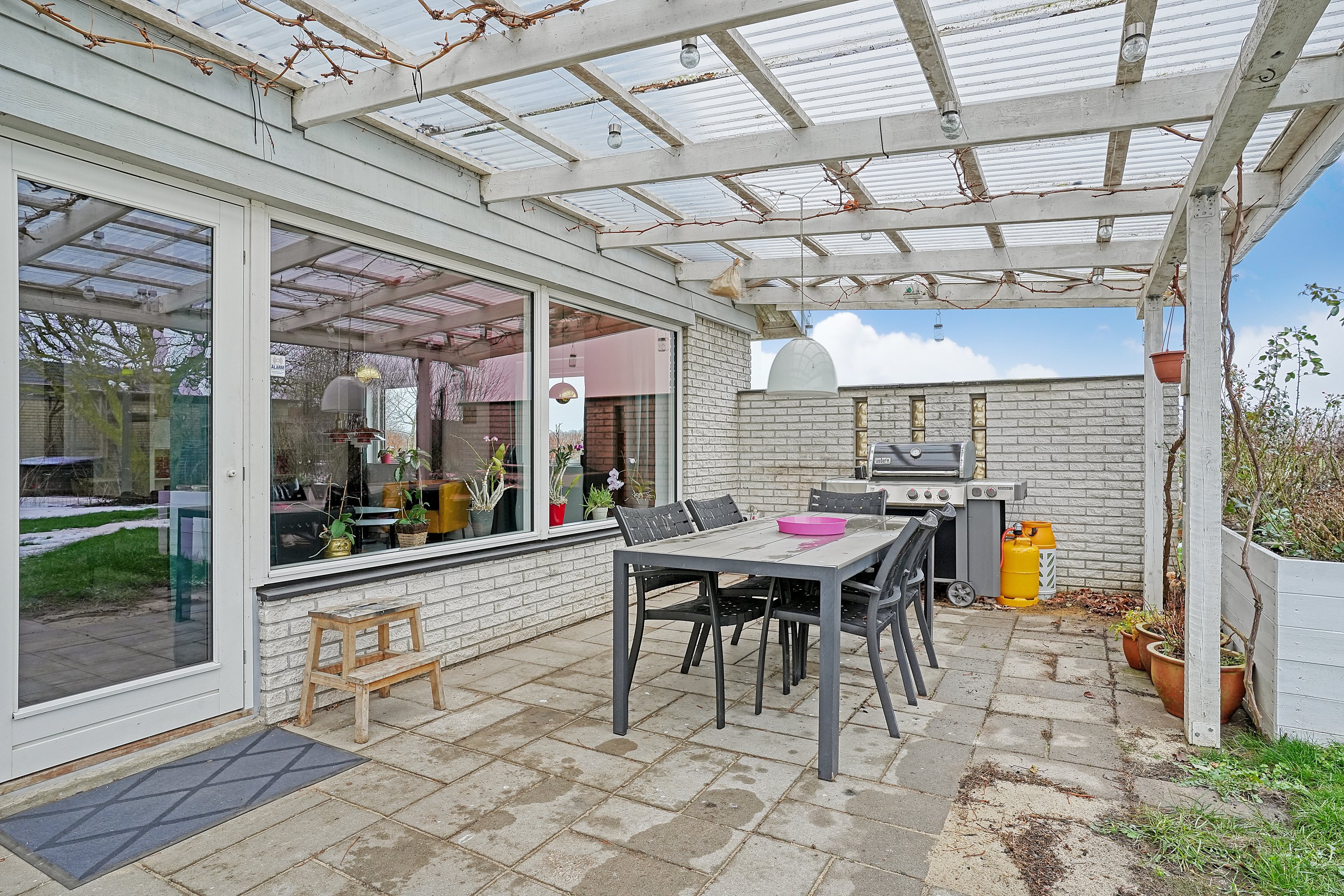 Fremhævet terrasse billede i fuldskærmstilstand. Billede af Egernvej 11, Udby, 4300 Holbæk