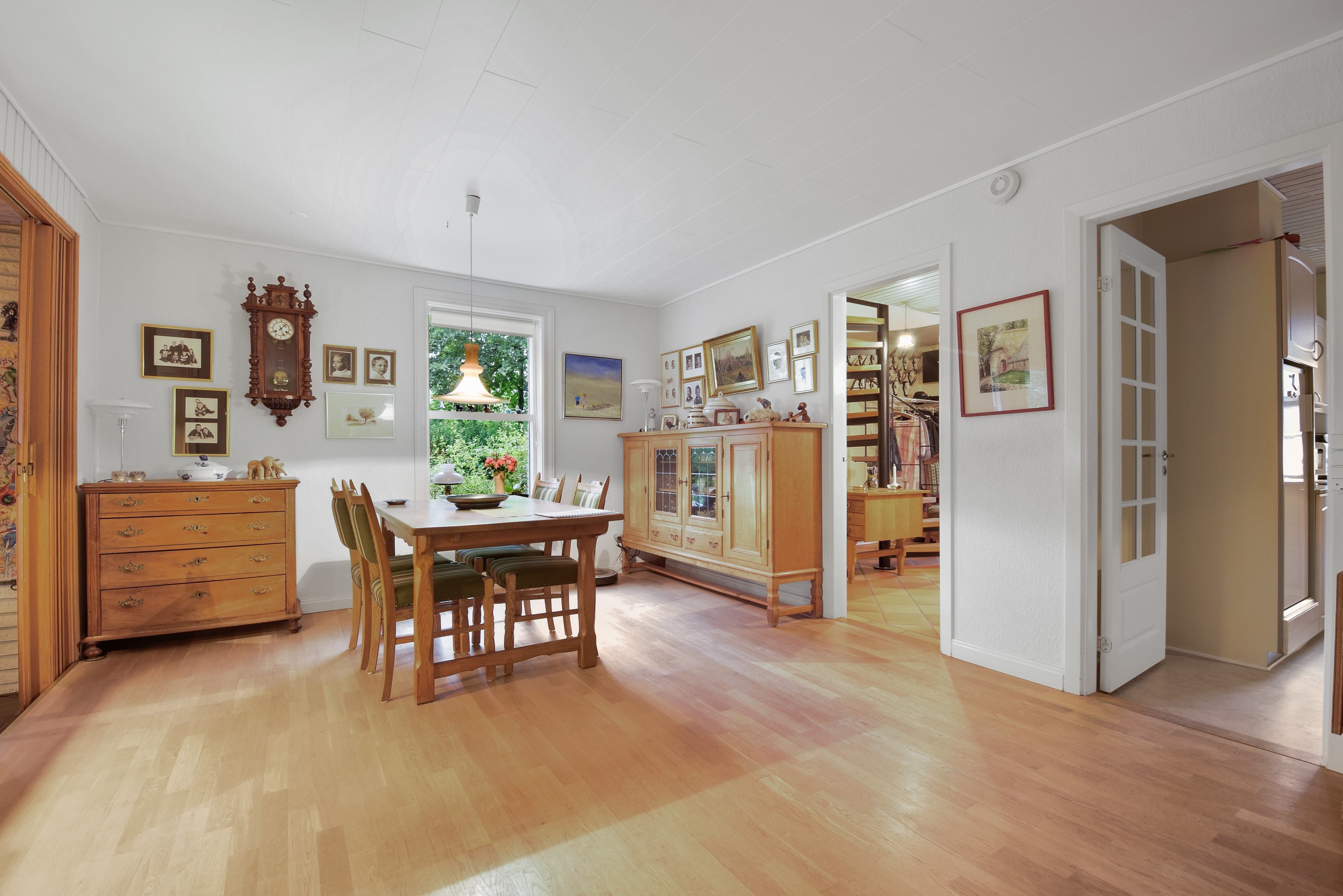 Fremhævet spisestue billede i fuldskærmstilstand. Billede af Horsensvej 58, Tebstrup, 8660 Skanderborg