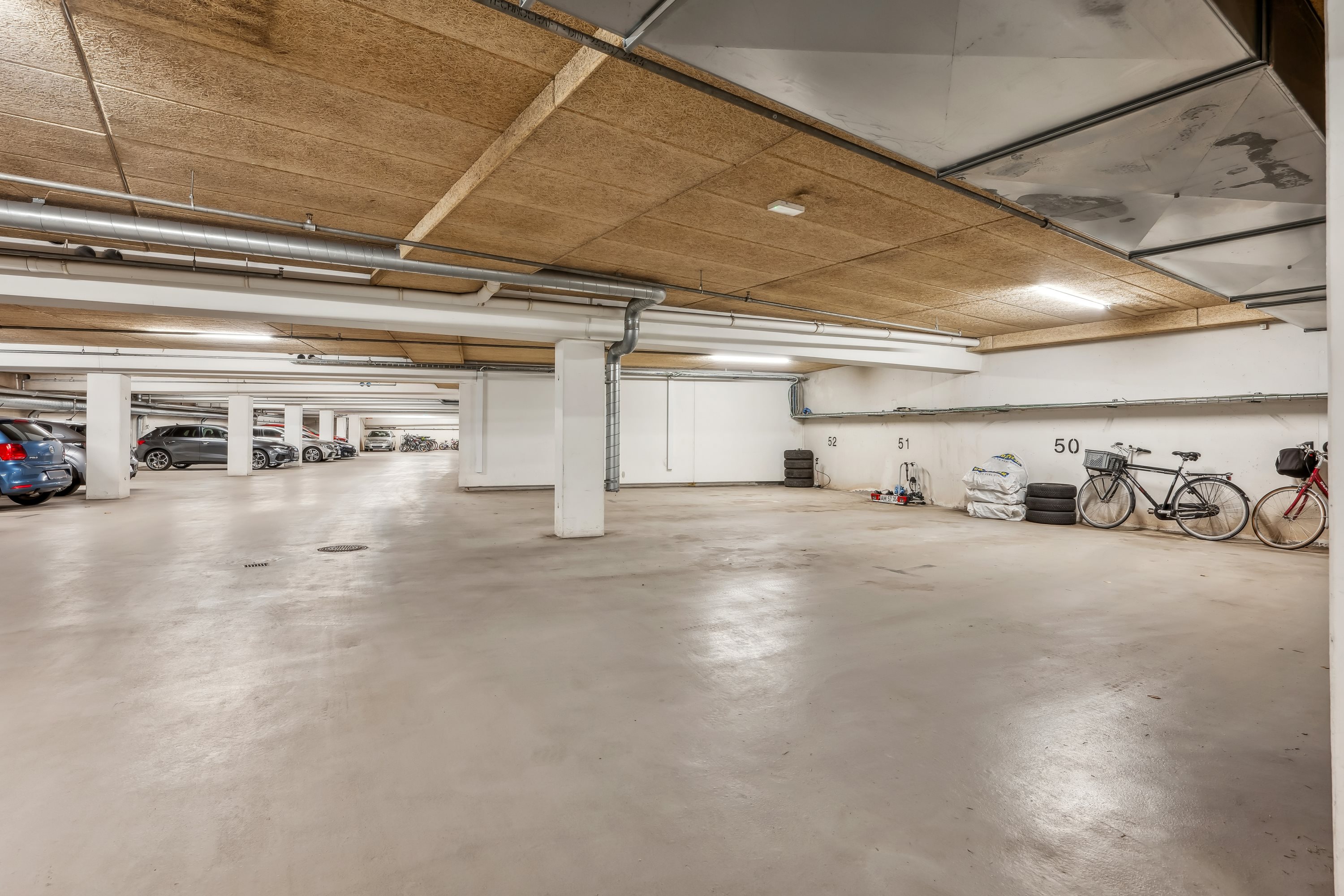 Fremhævet garage billede i fuldskærmstilstand. Billede af Langelinieparken 3A, st.. 2., 8000 Aarhus C