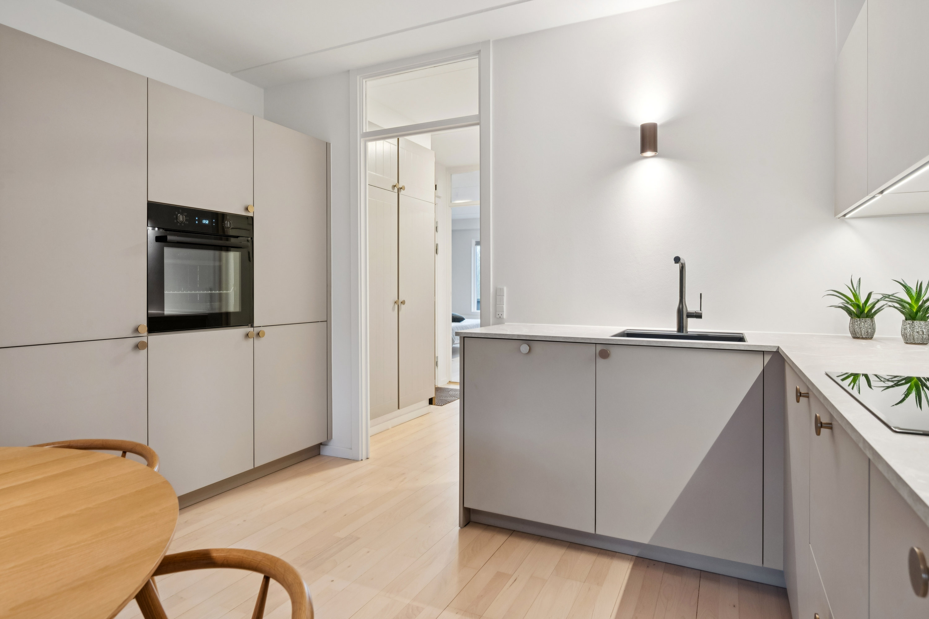 Fremhævet køkken billede i fuldskærmstilstand. Billede af Skejbygårdsvej 8, 1. 812., 8240 Risskov