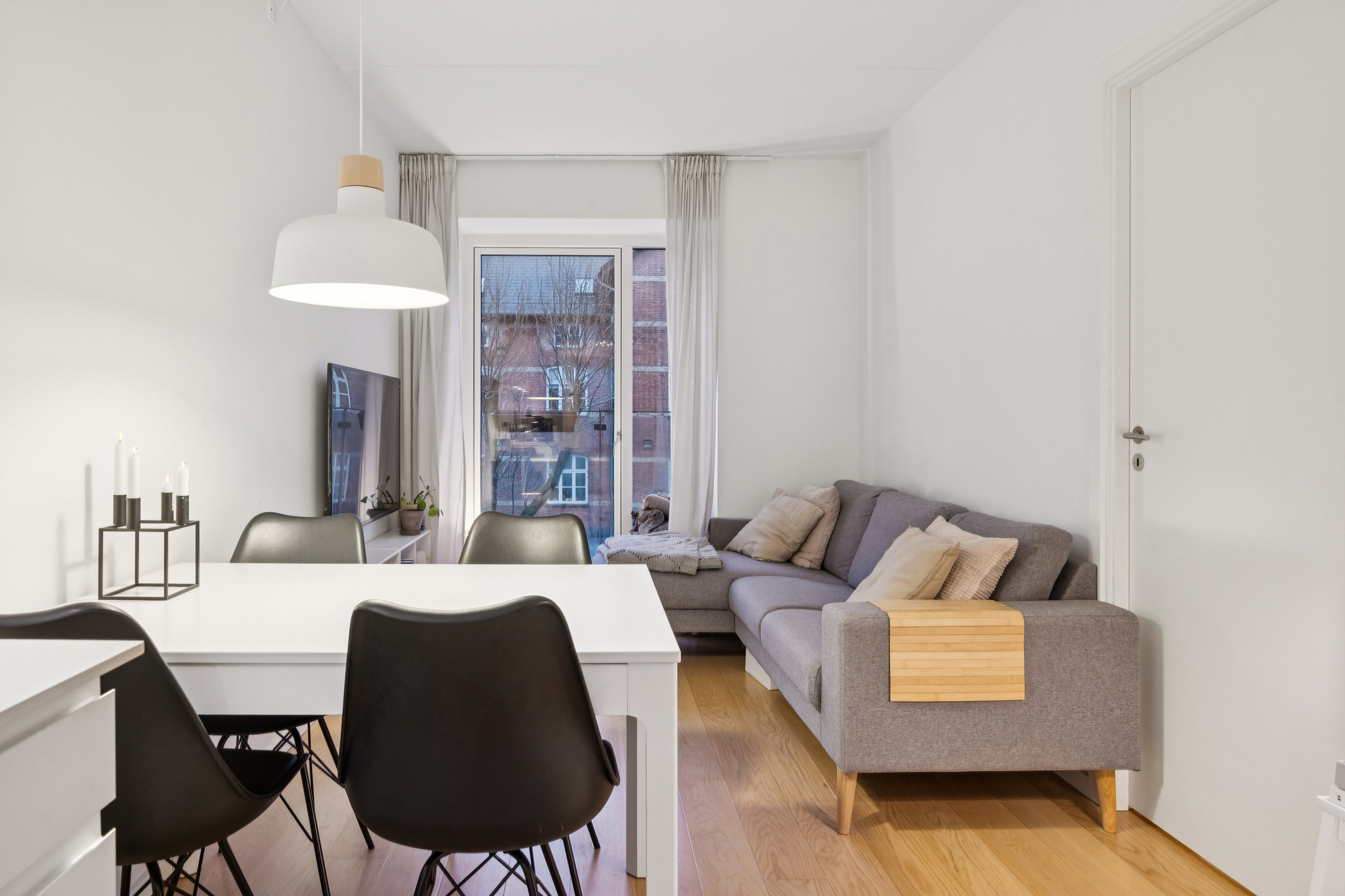 Fremhævet stue billede i fuldskærmstilstand. Billede af Valdemarsgade 11, 1. 2., 8000 Aarhus C