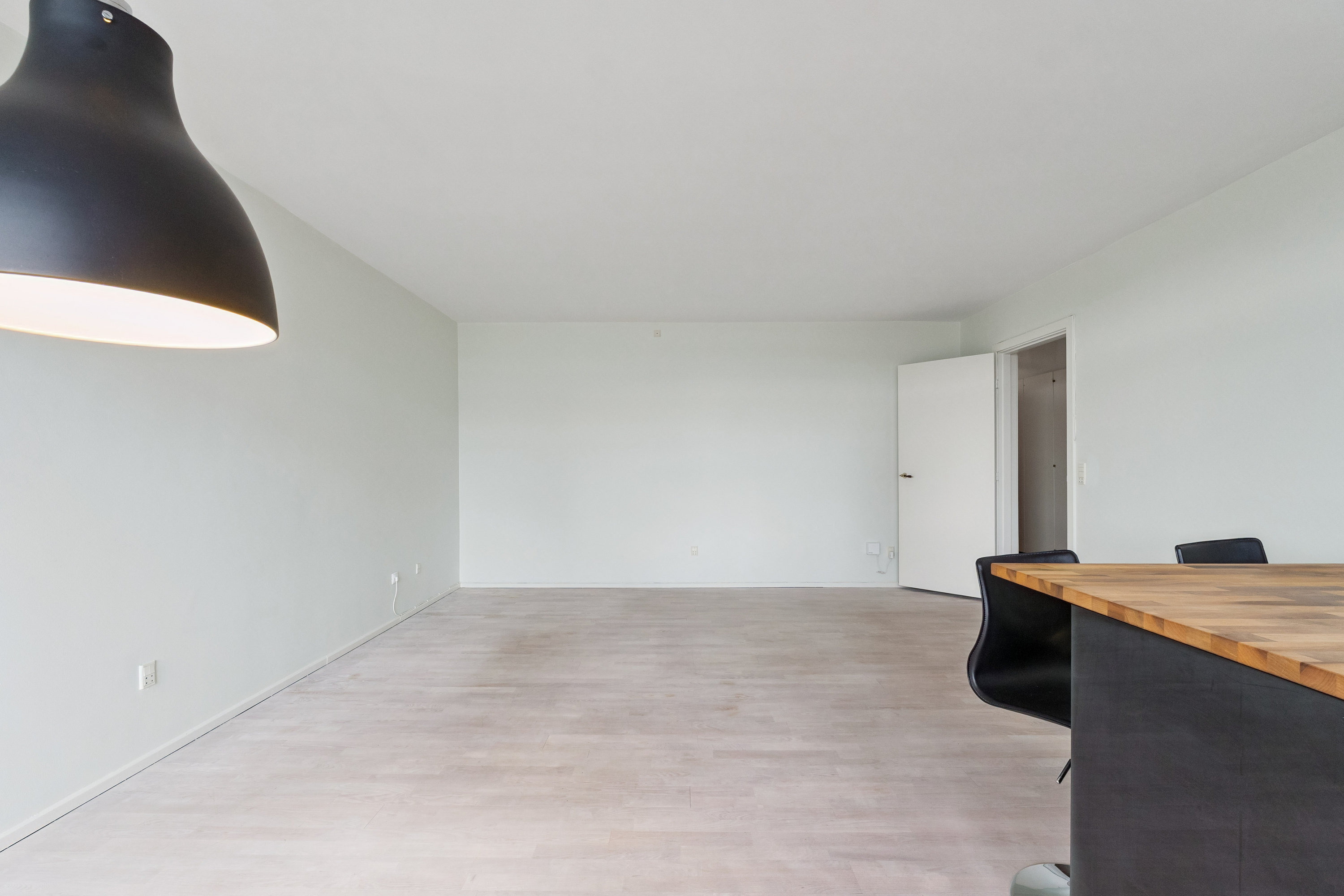 Fremhævet stue billede i fuldskærmstilstand. Billede af Holsteinsgade 66, 5. 14., 2100 København Ø