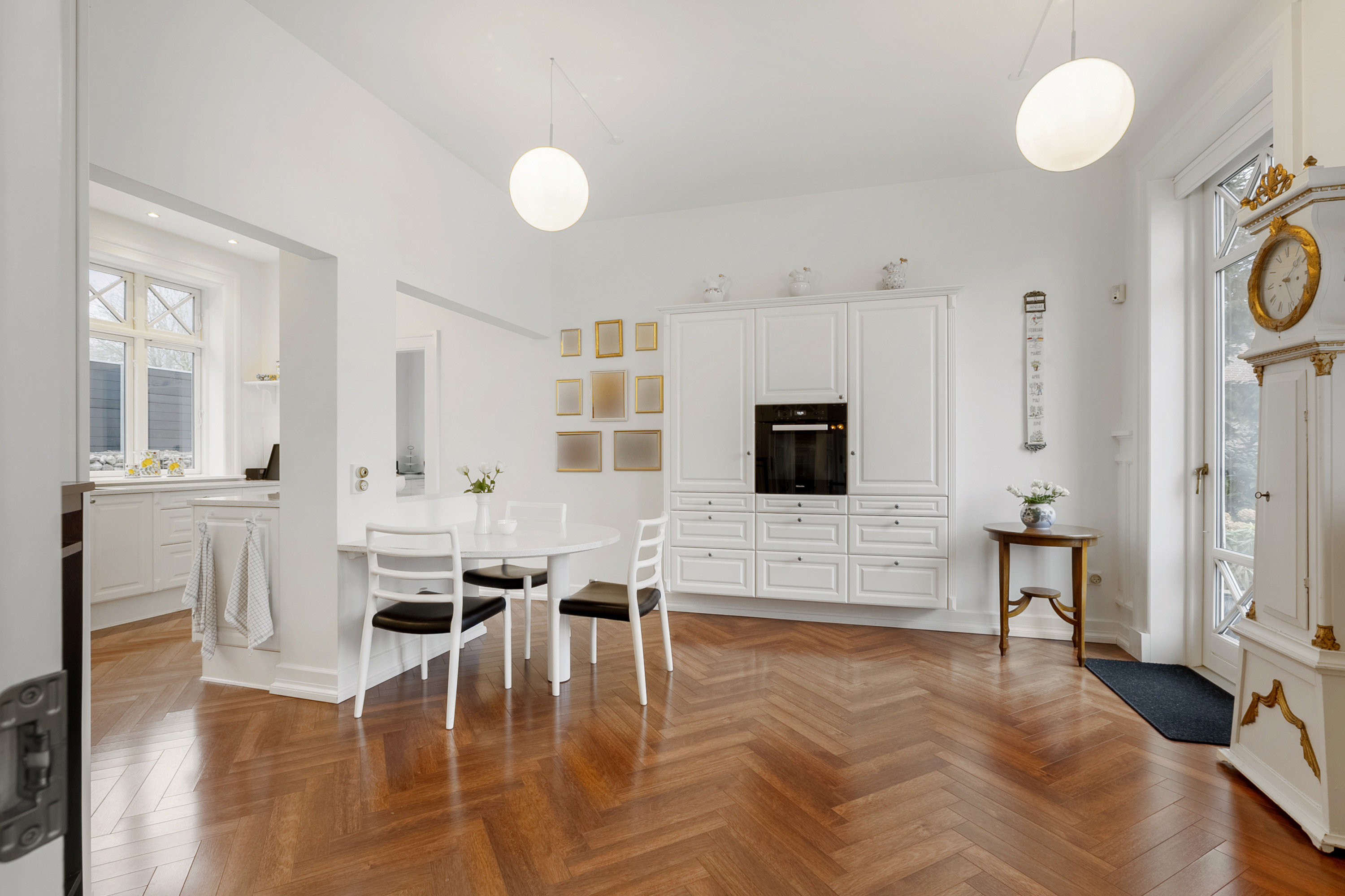 Fremhævet køkken billede i fuldskærmstilstand. Billede af Trøjborgvej 3, Kollund, 6340 Kruså